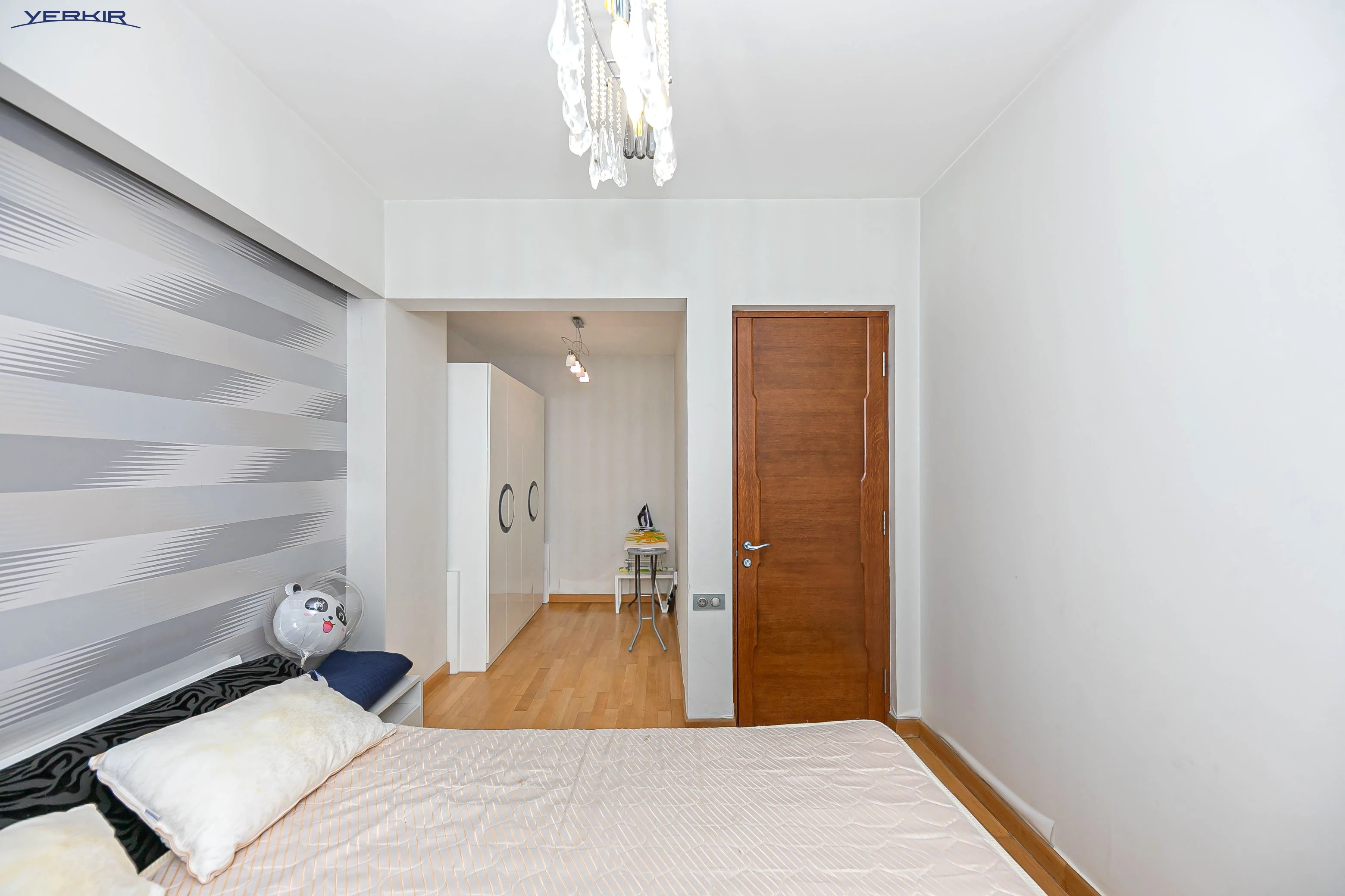 Apartments Code: 9+219804