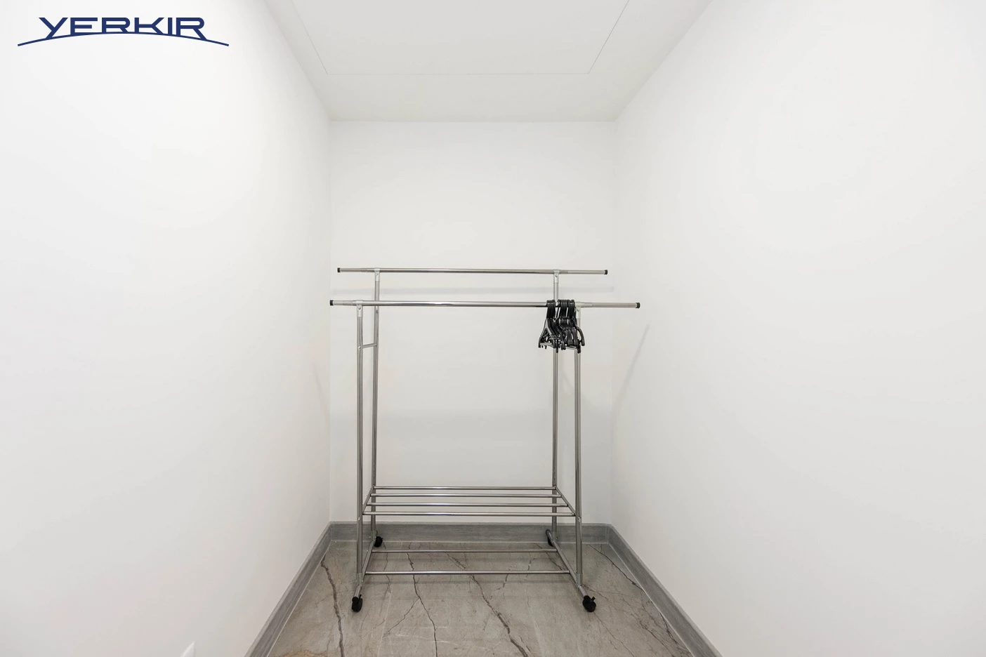 Բնակարաններ Կոդ` 5+215285