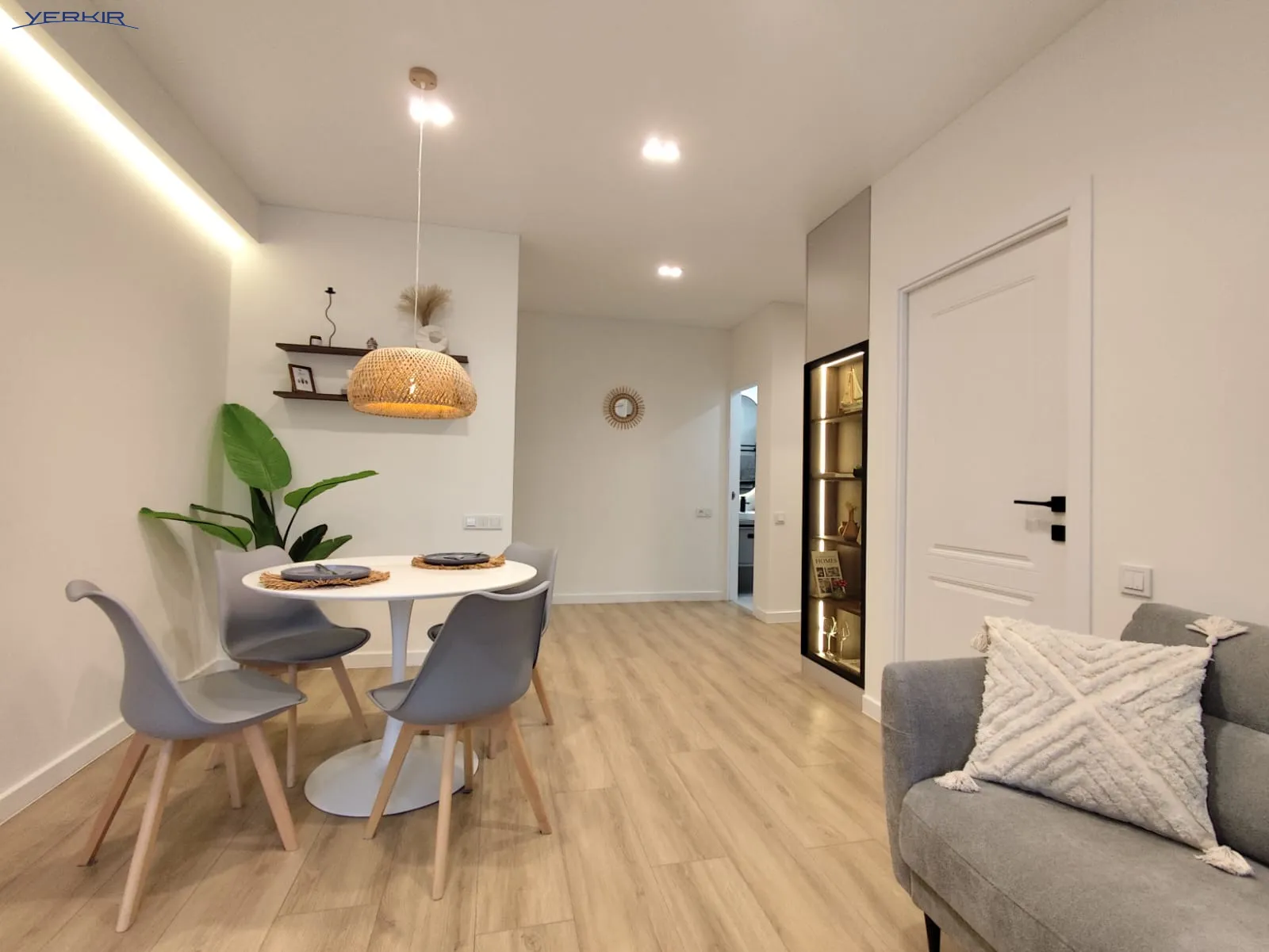 Բնակարաններ Կոդ` 10+2791324