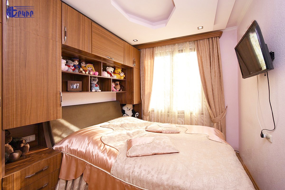 Բնակարաններ Կոդ` 9+3409105