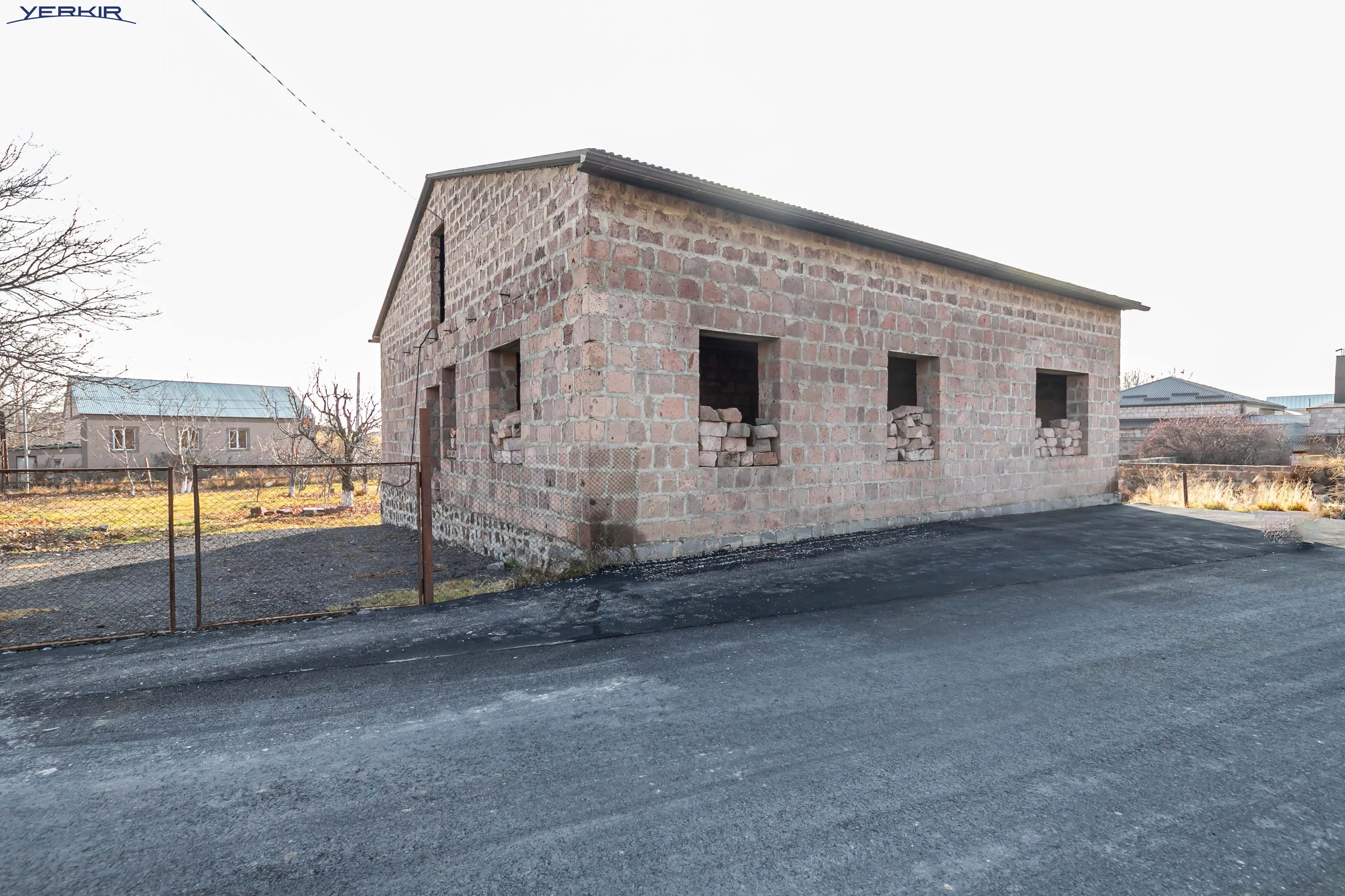 Առանձնատներ Կոդ` 9+5995840