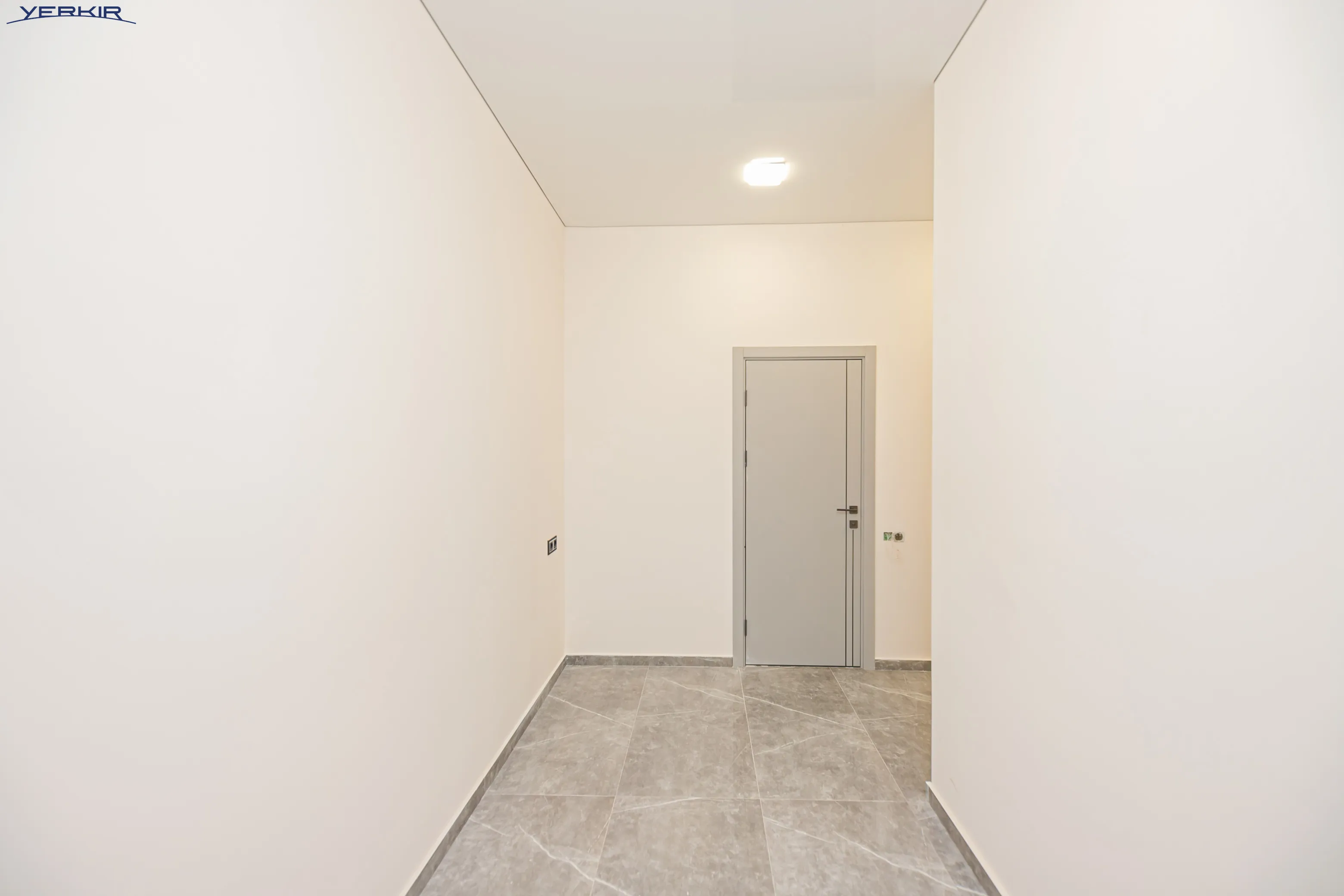 Apartments Code: 9+2676415