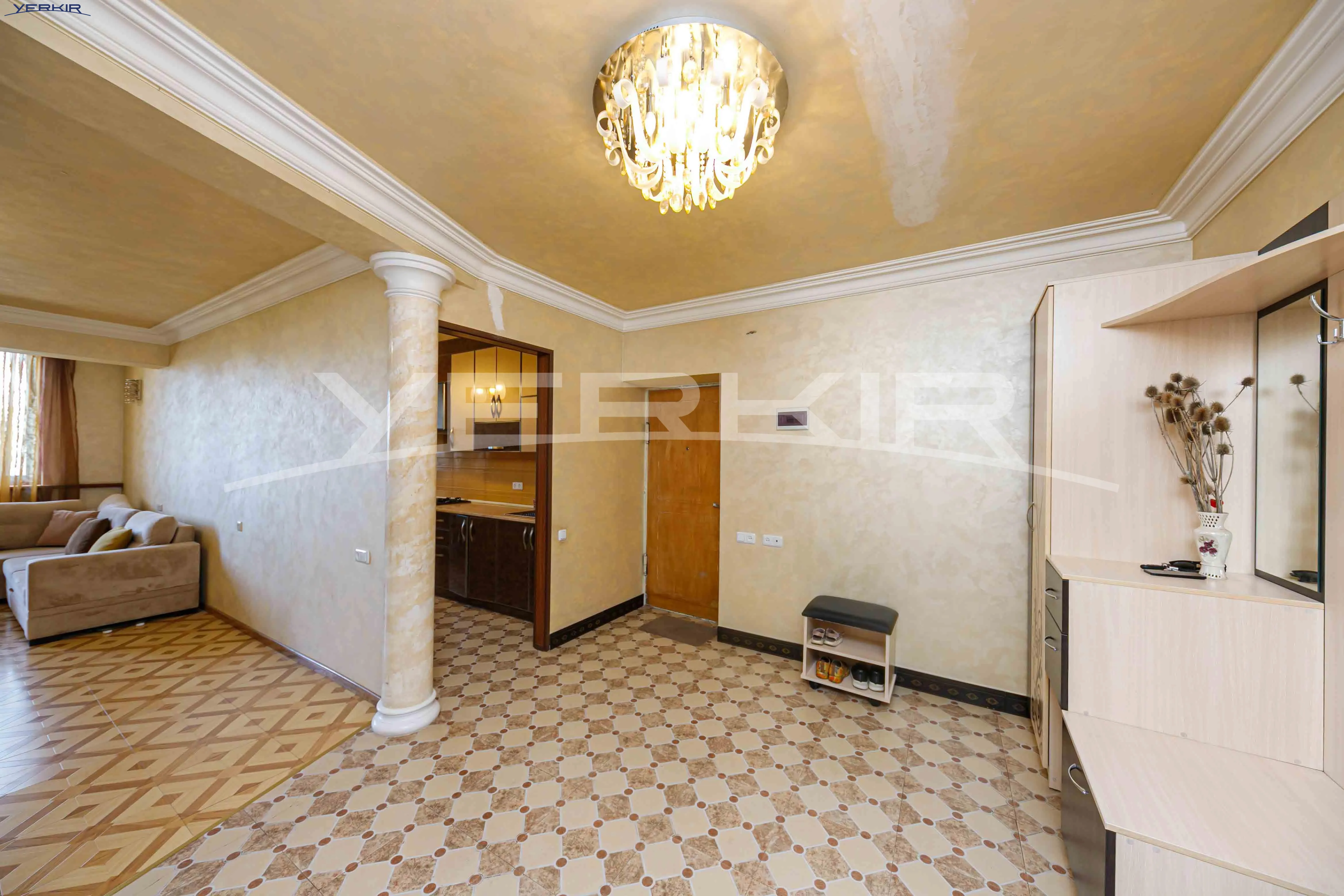 Apartments Code: 10+3461639