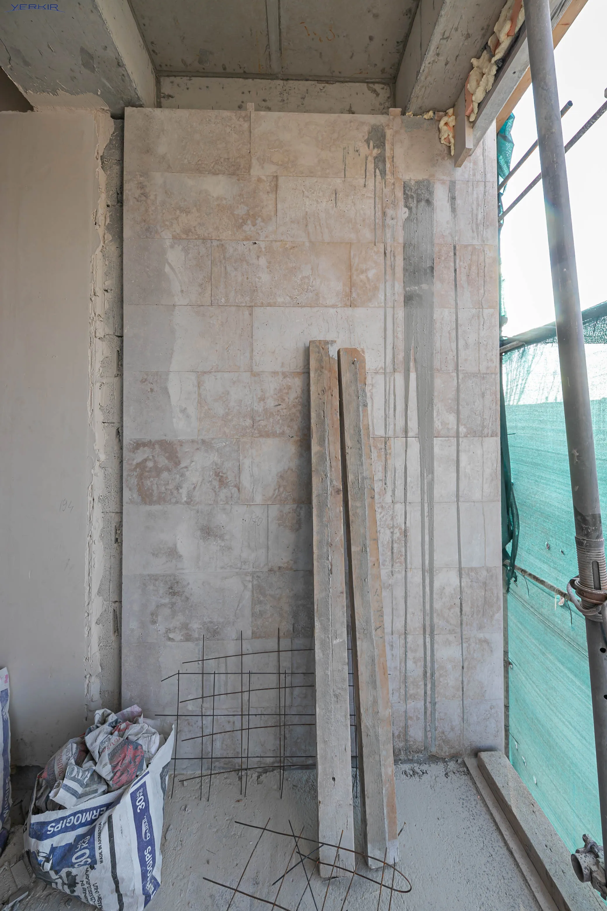 Apartments Code: 9+3570103