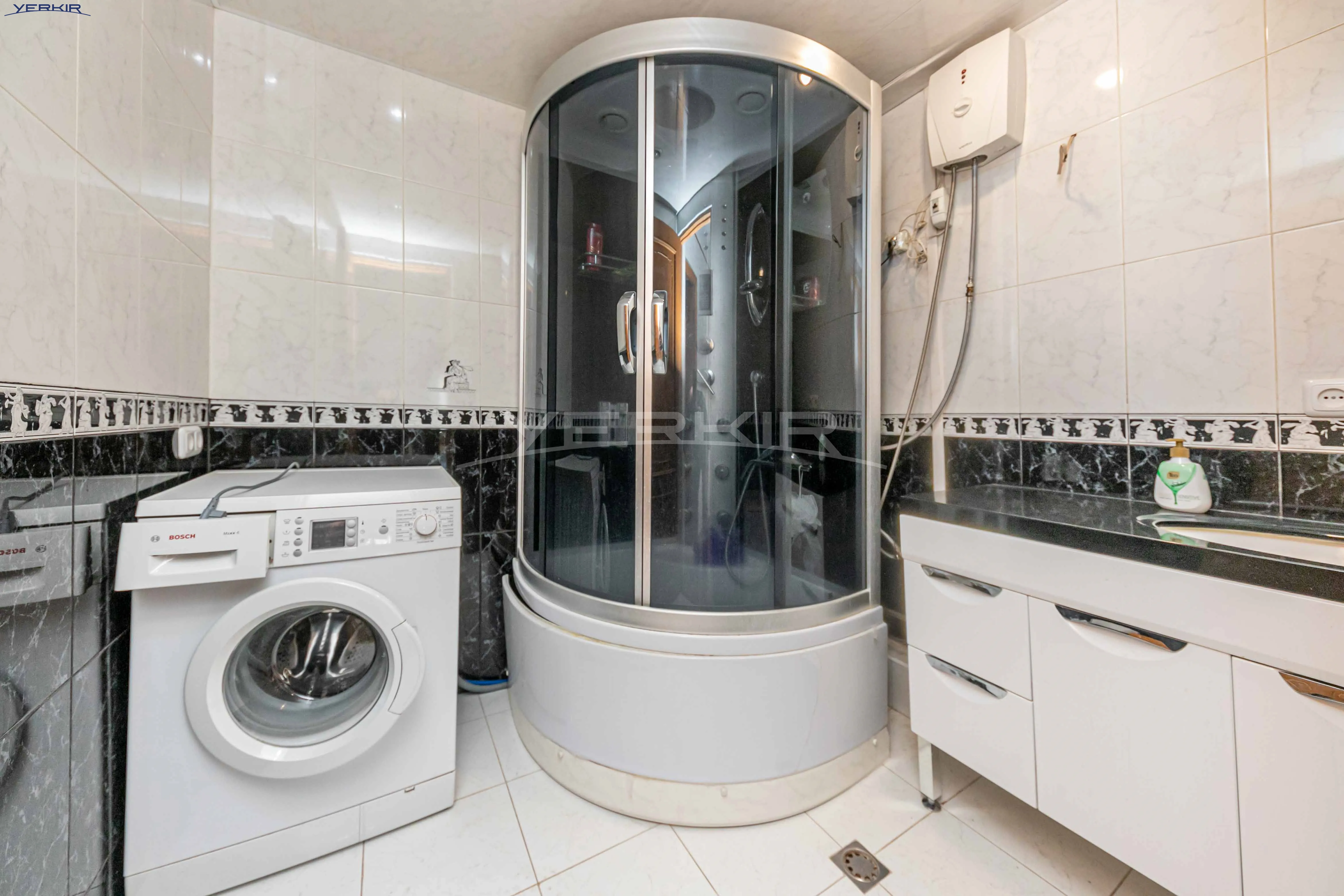 Apartments Code: 9+4909536