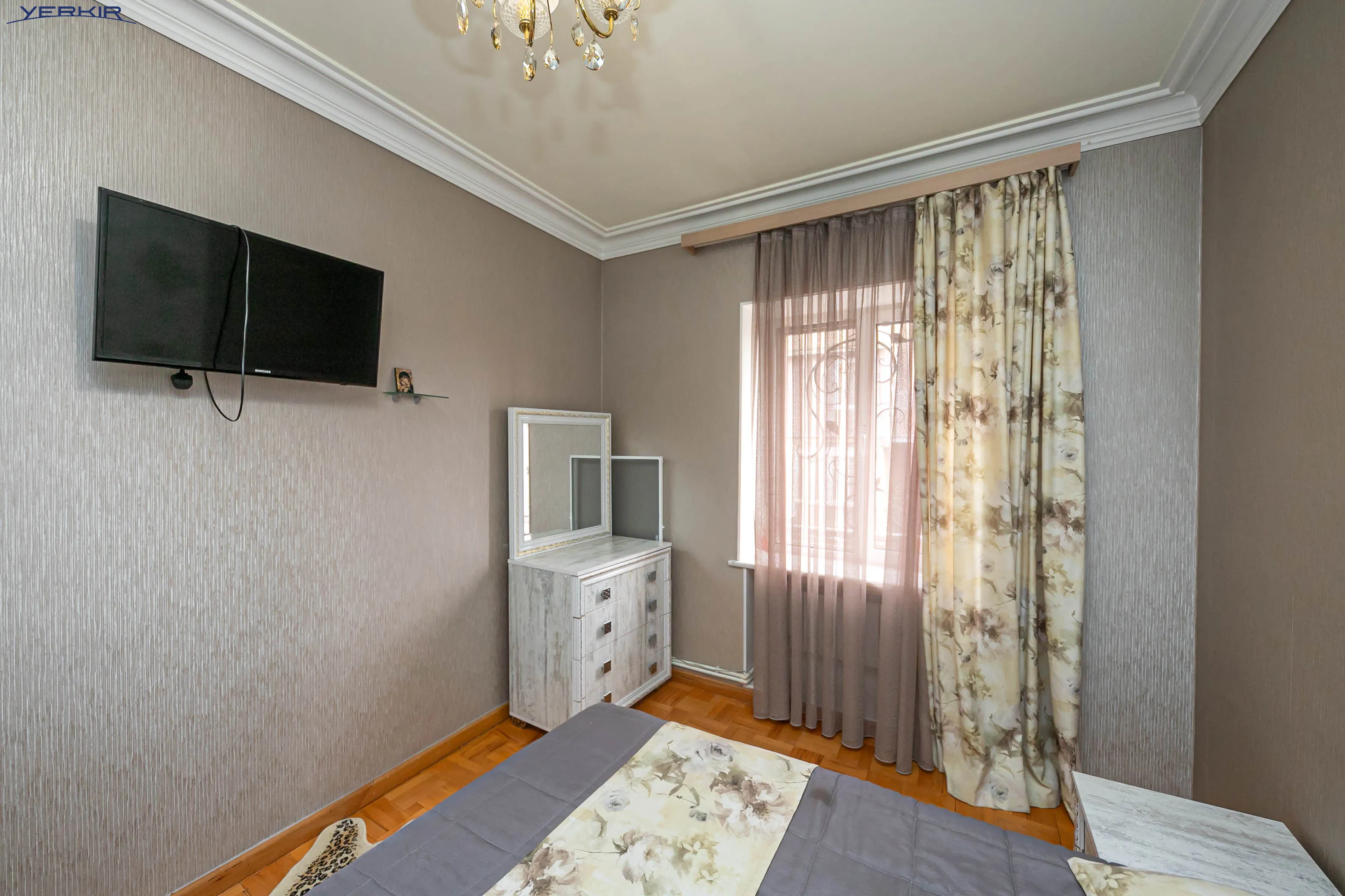 Houses Code: 9+5176260