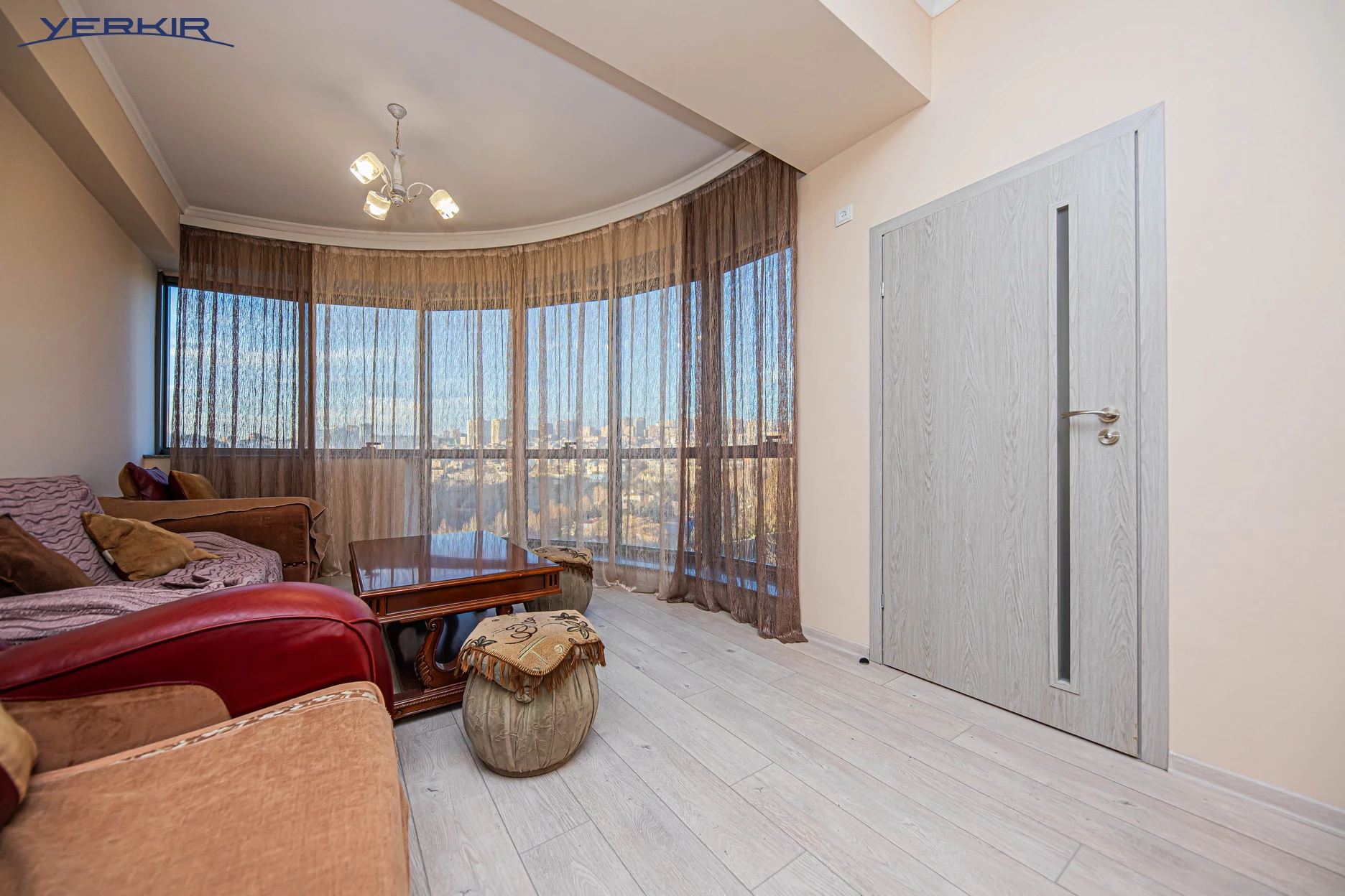 Բնակարաններ Կոդ` 5+214505