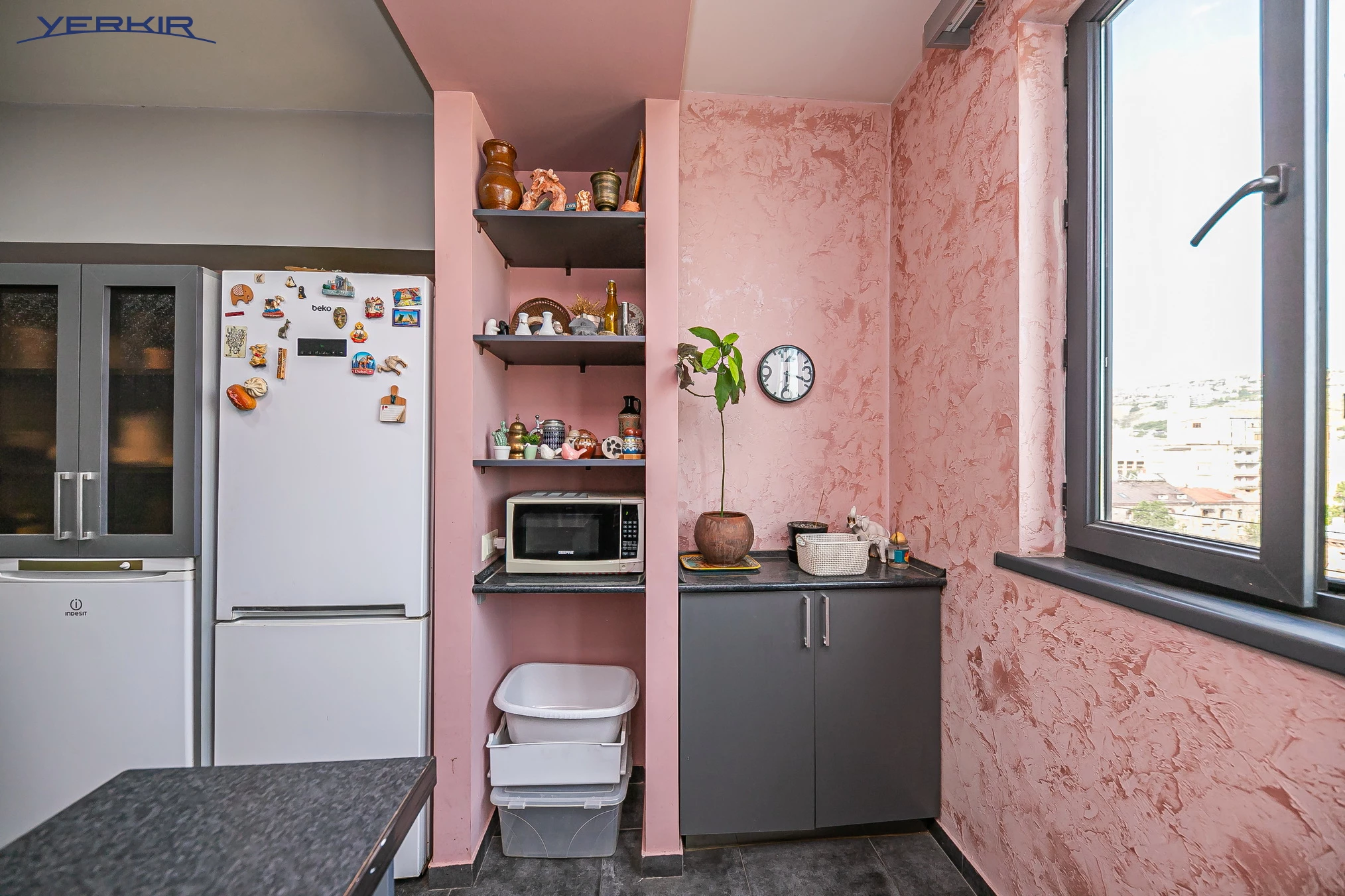 Բնակարաններ Կոդ` 10+218988