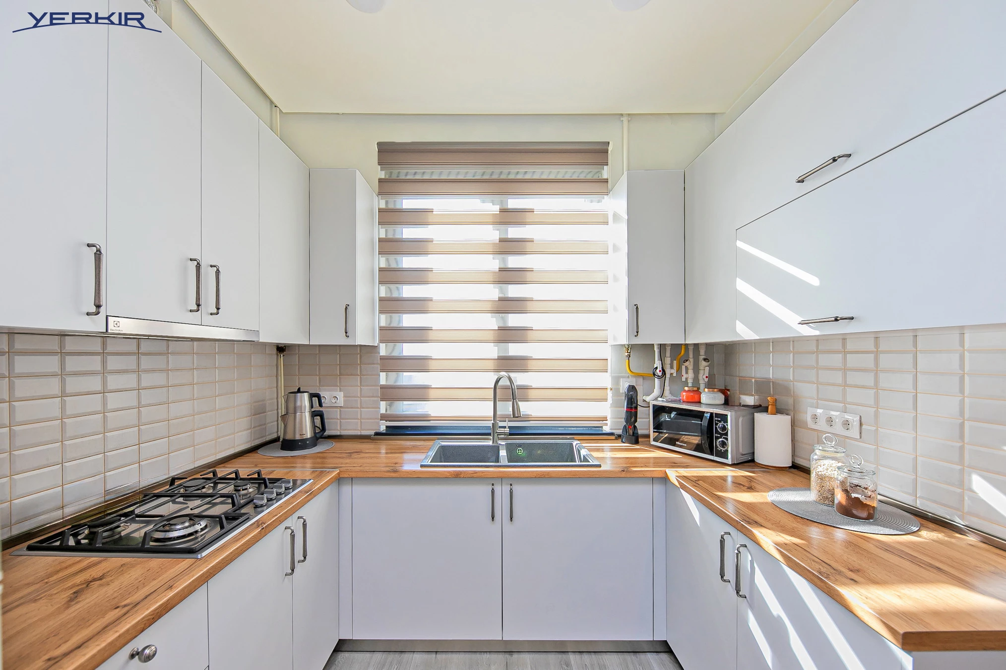 Բնակարաններ Կոդ` 3+218639