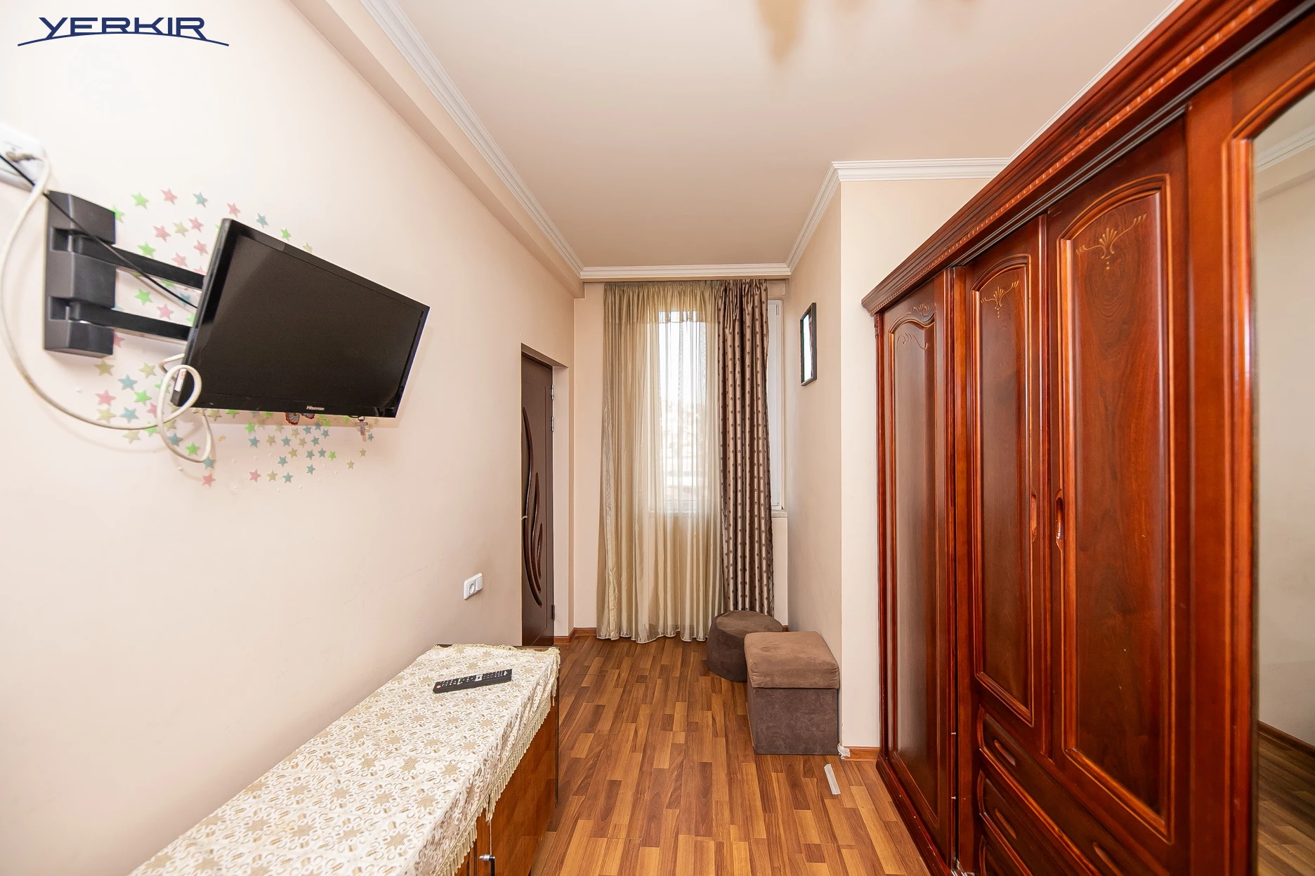 Apartments Code: 10+317054