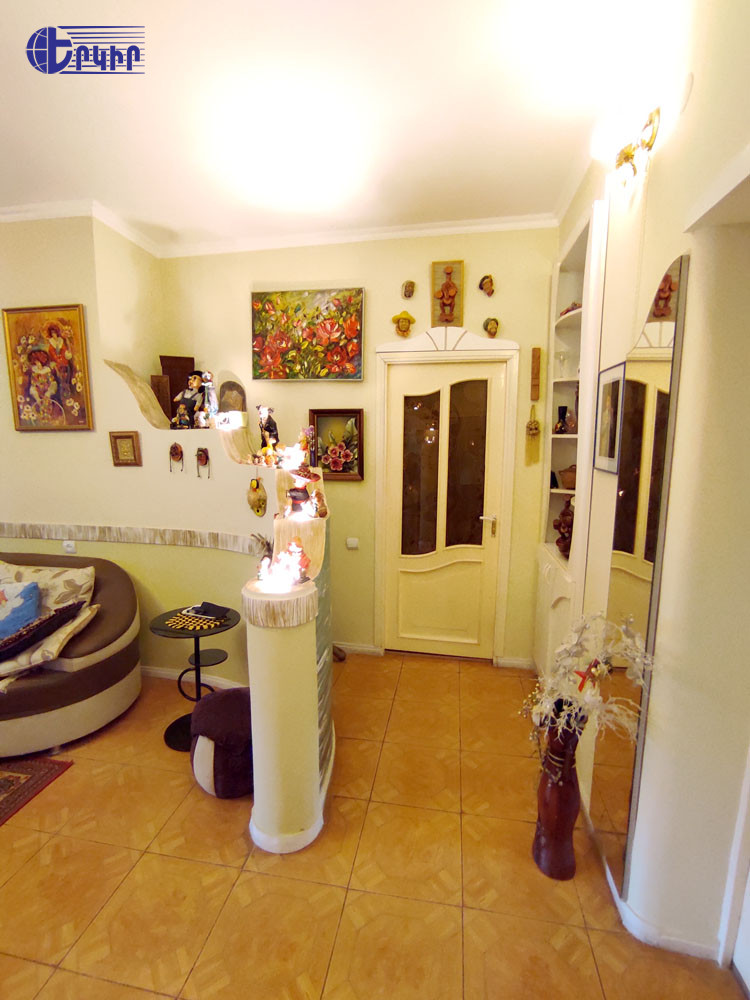 Apartments Code: 5+404083