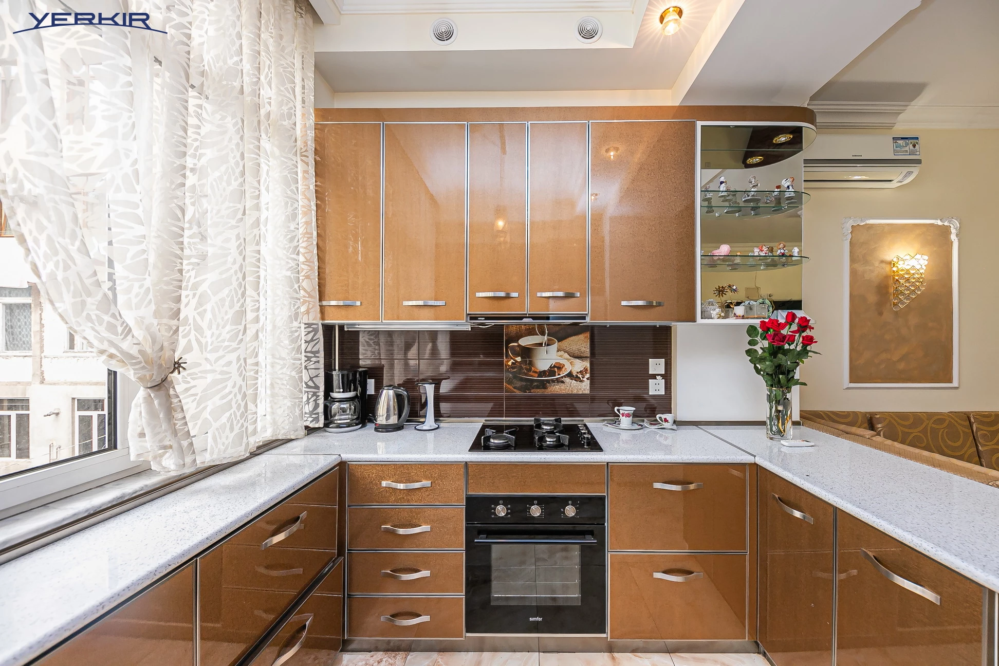 Apartments Code: 5+418984