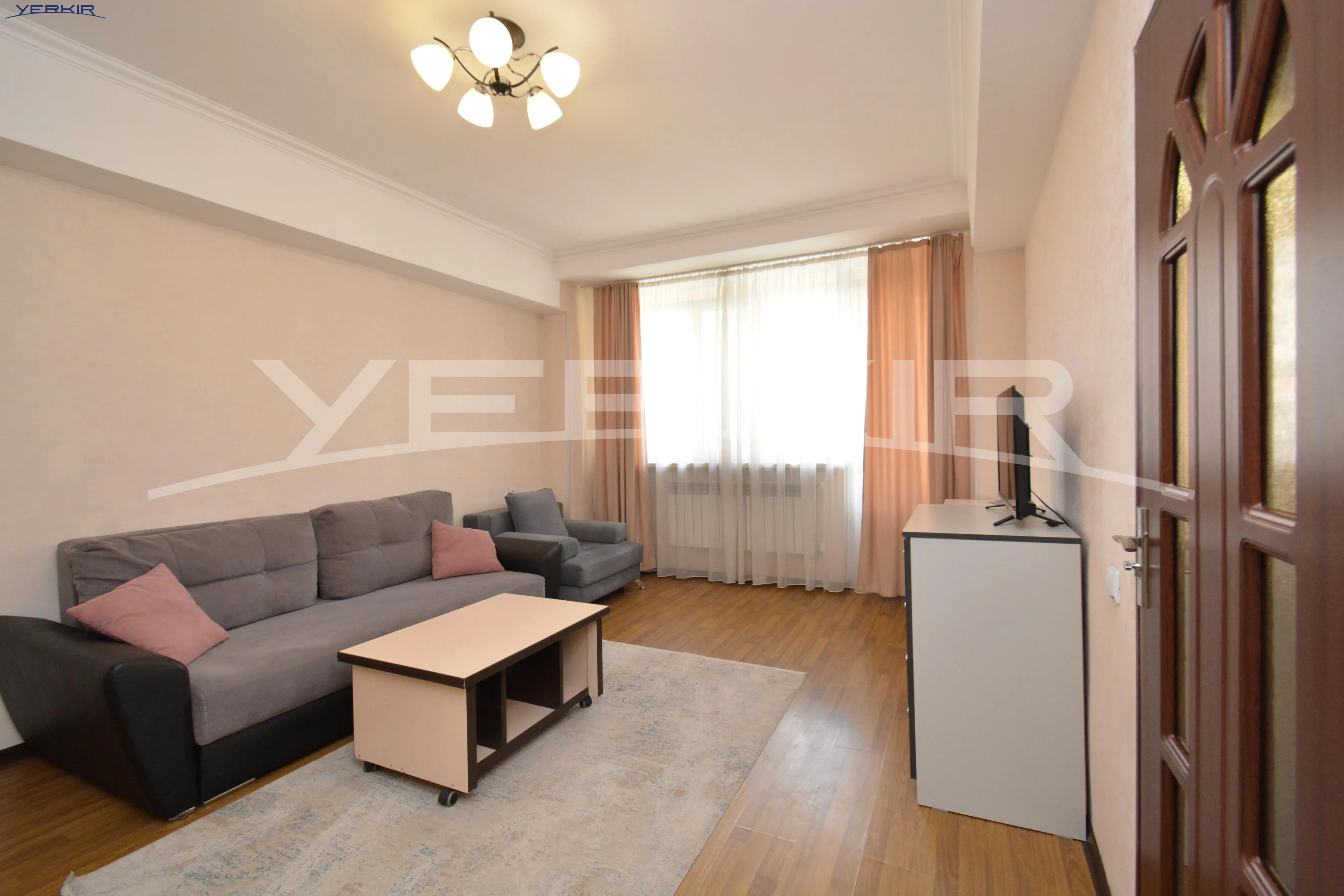 Բնակարաններ Կոդ` 10+1596199