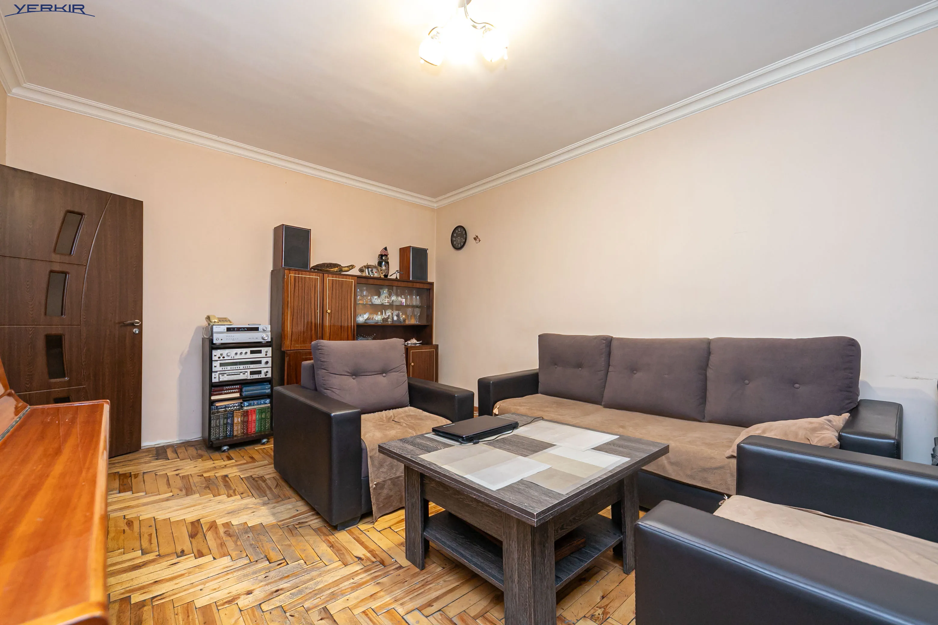Բնակարաններ Կոդ` 10+4431930