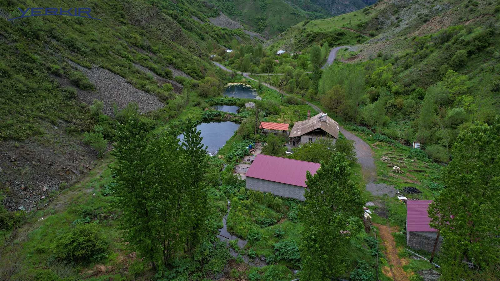 Houses Code: 3+511494