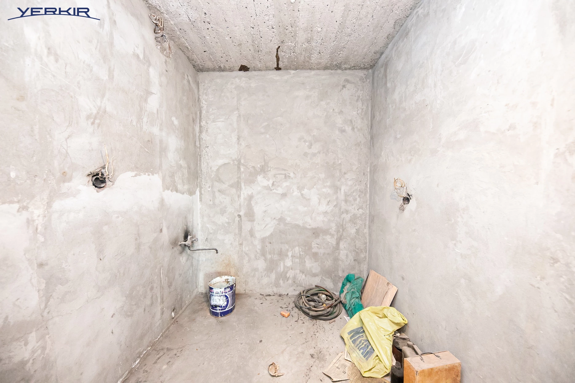 Houses Code: 5+517802