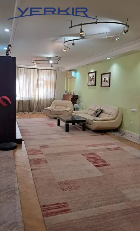 Բնակարաններ Կոդ` 1+318572