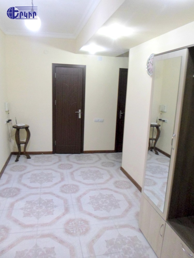 Բնակարաններ Կոդ` 10+301433