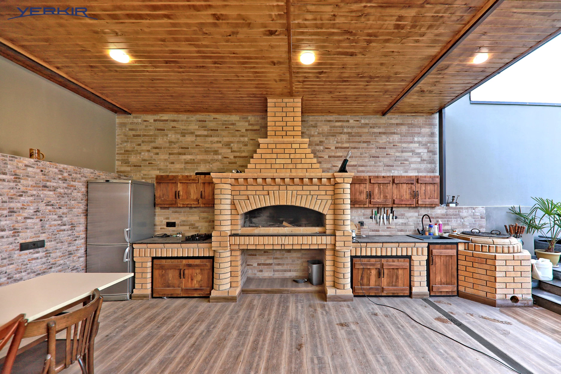 Houses Code: 3+513795