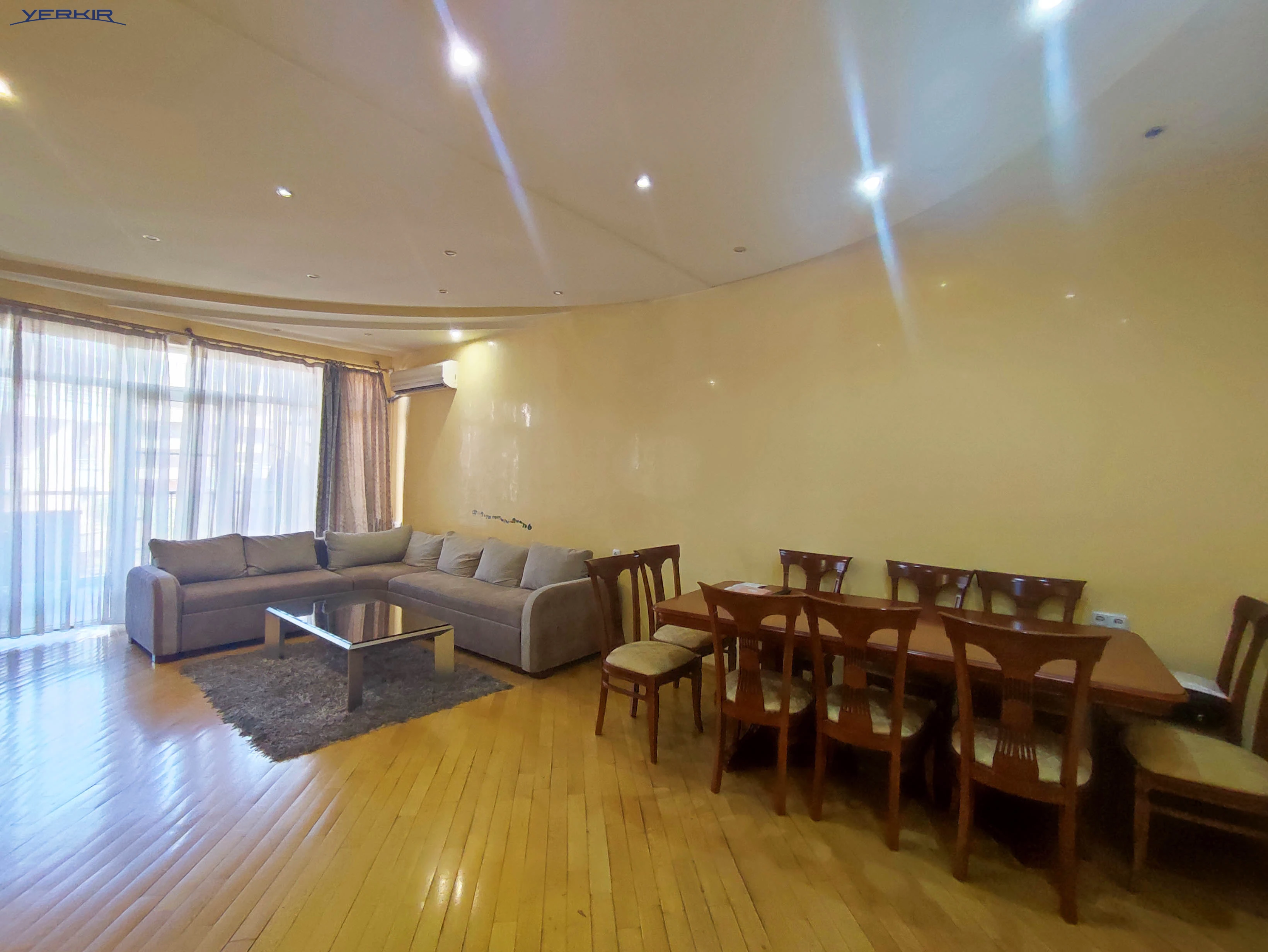 Apartments Code: 9+412677