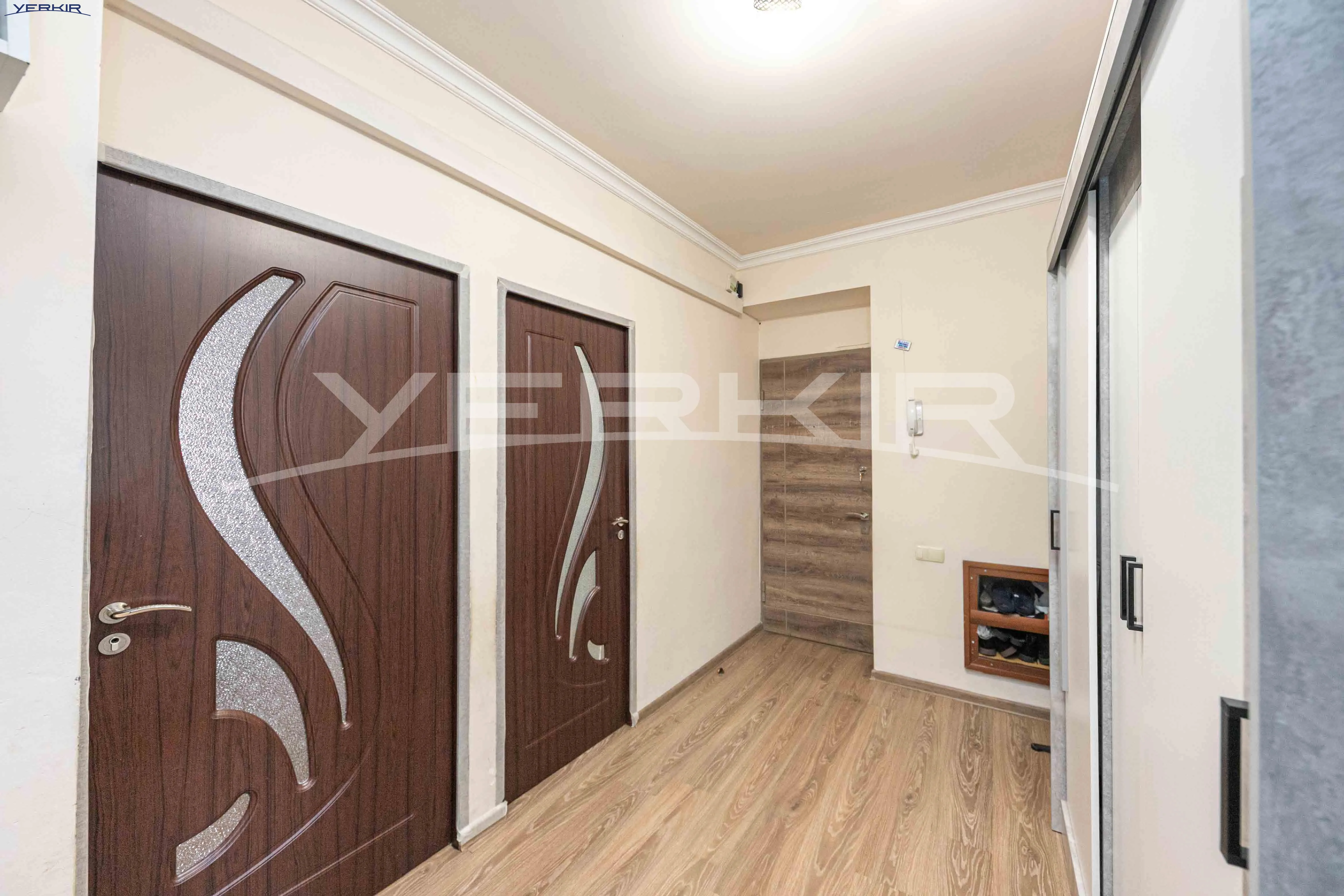 Բնակարաններ Կոդ` 10+3292944