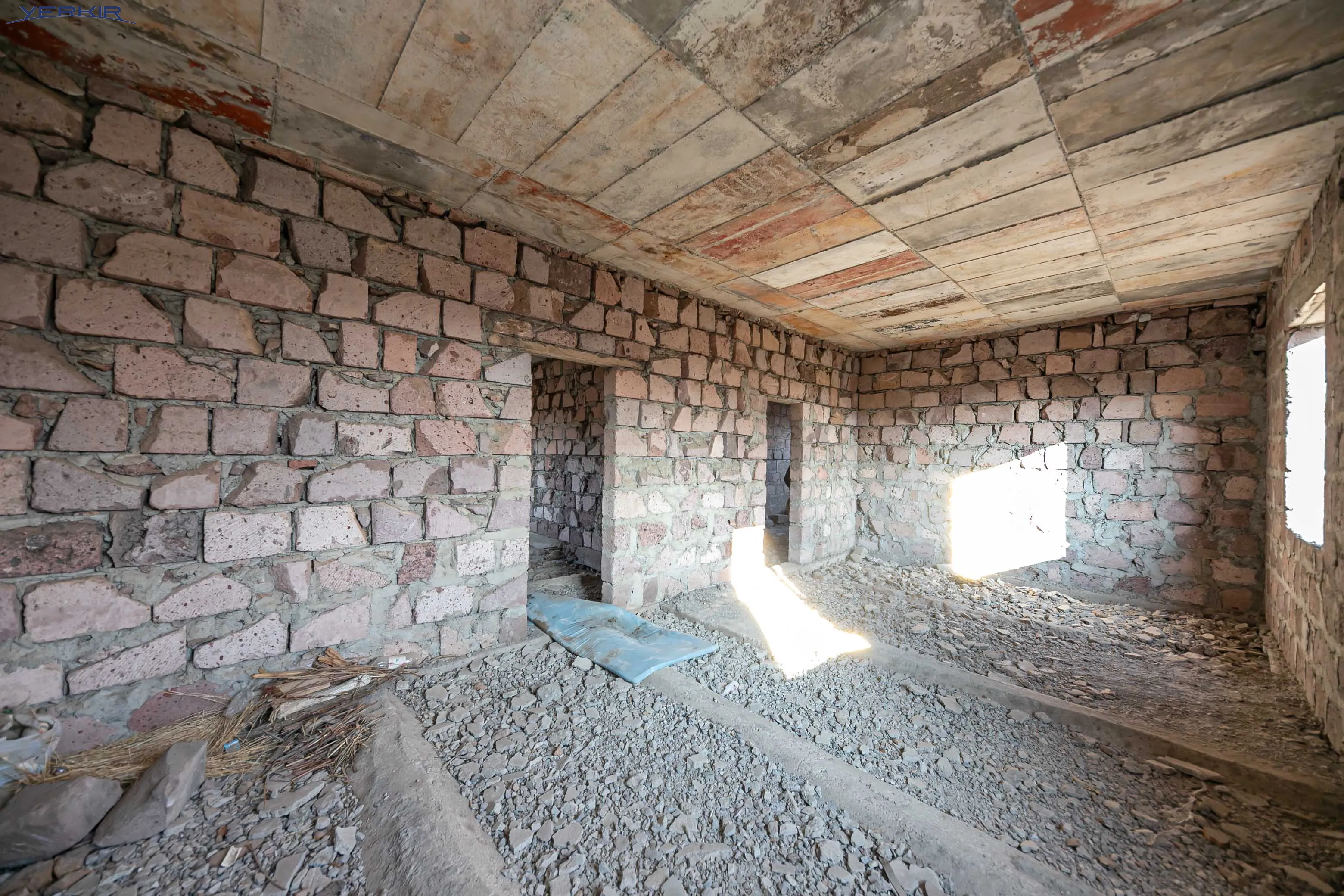 Houses Code: 9+5995840