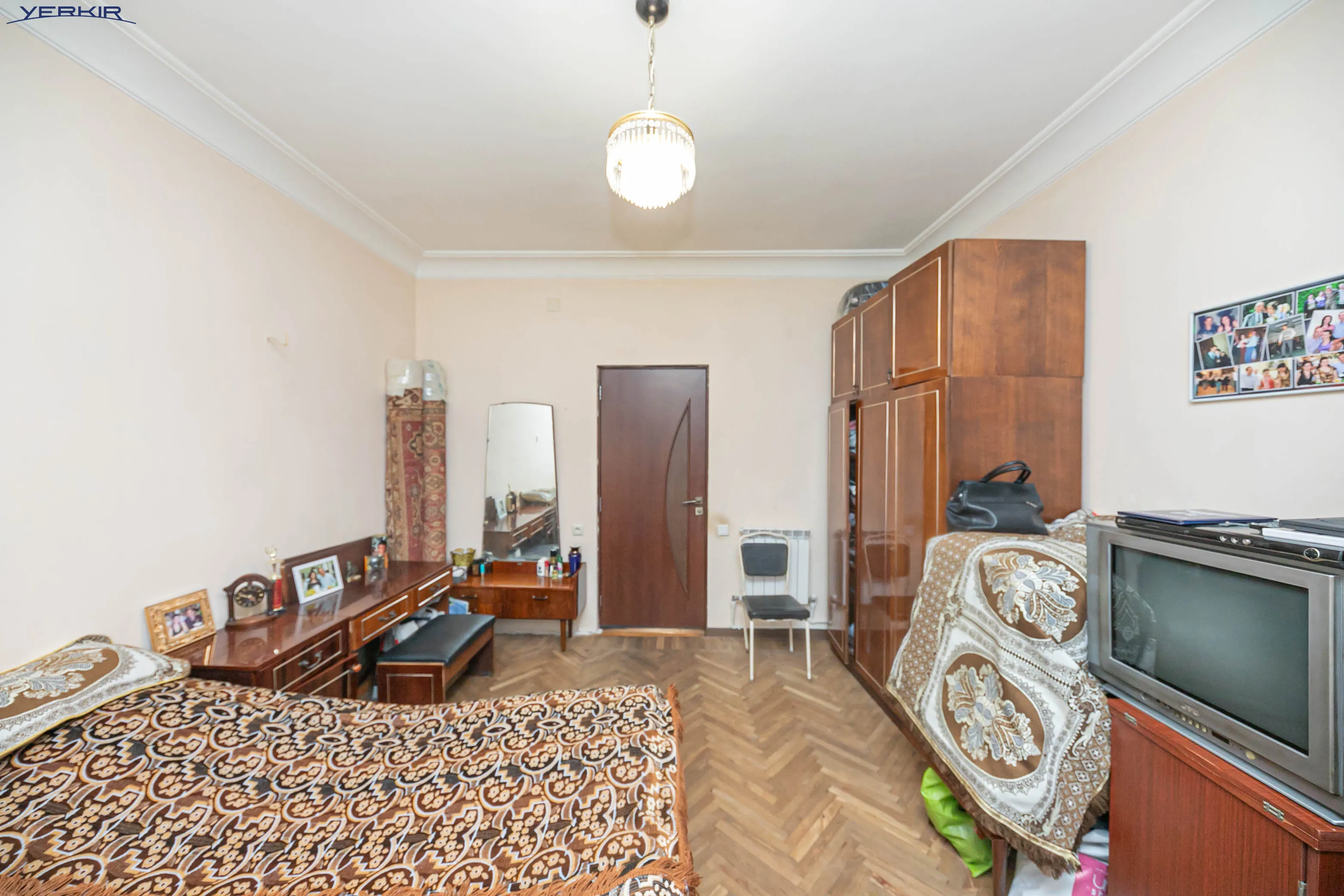 Բնակարաններ Կոդ` 3+3702139
