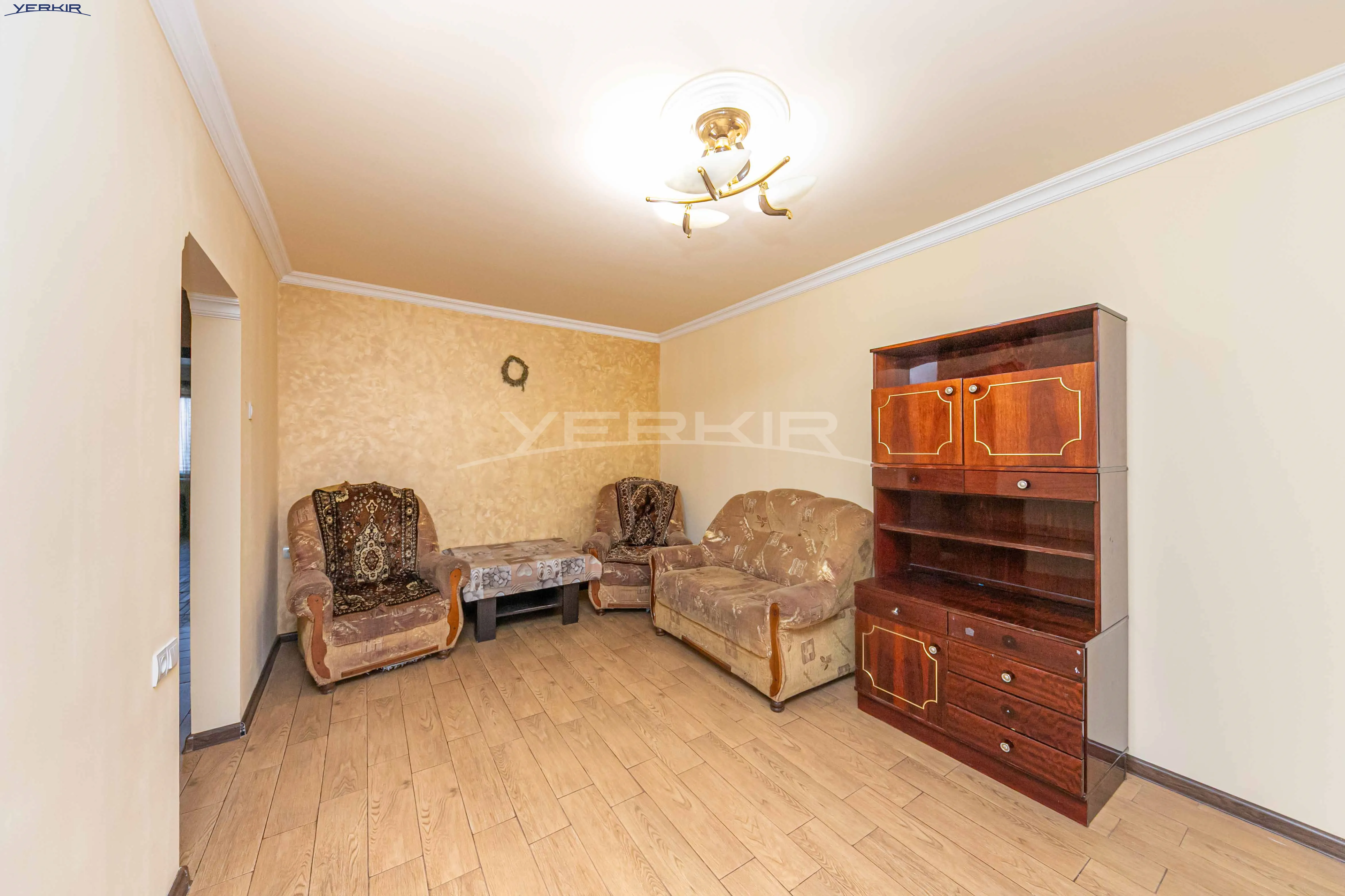 Apartments Code: 9+2212653