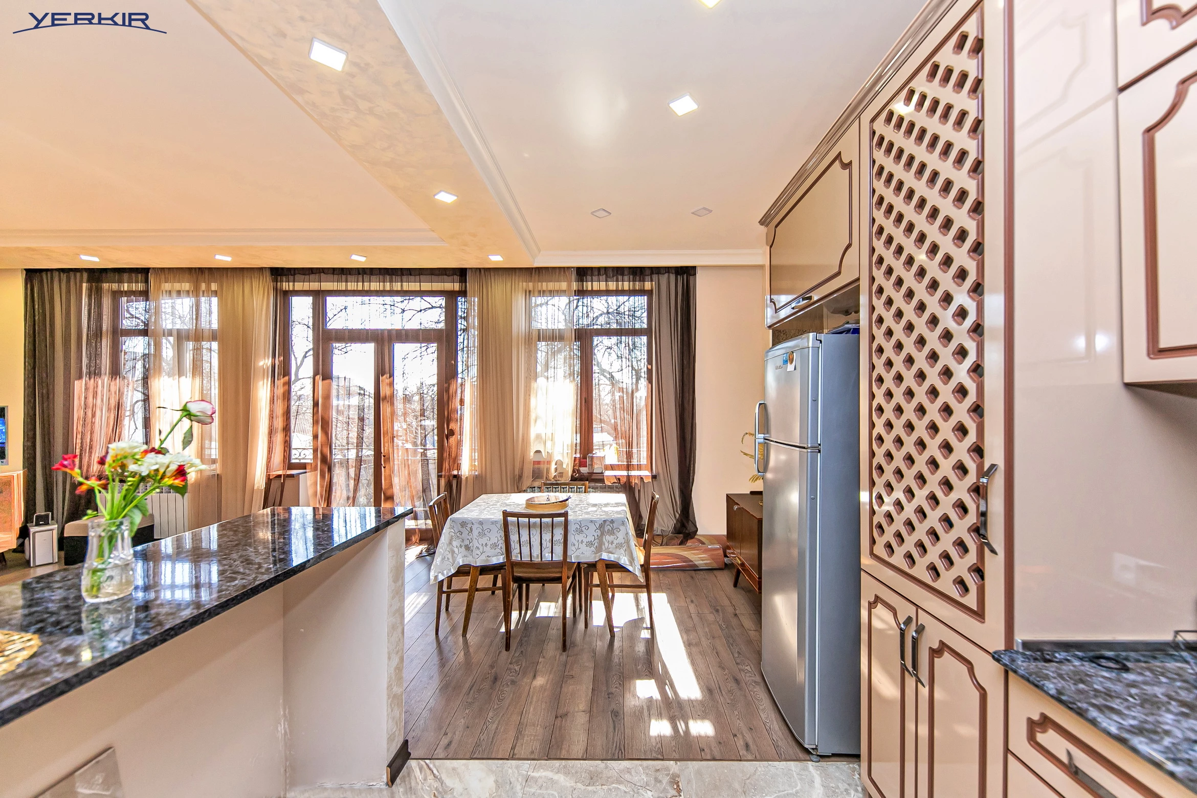 Առանձնատներ Կոդ` 10+516250