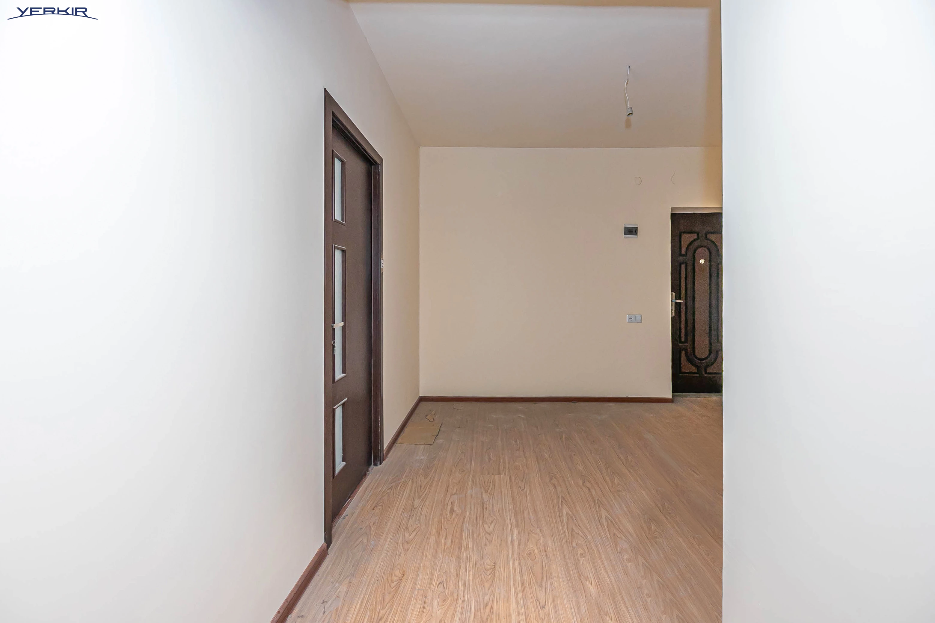 Apartments Code: 5+215748