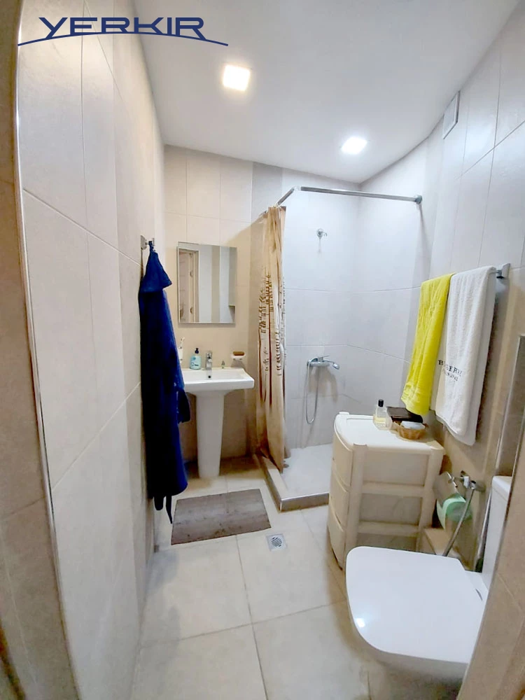 Apartments Code: 5+209346