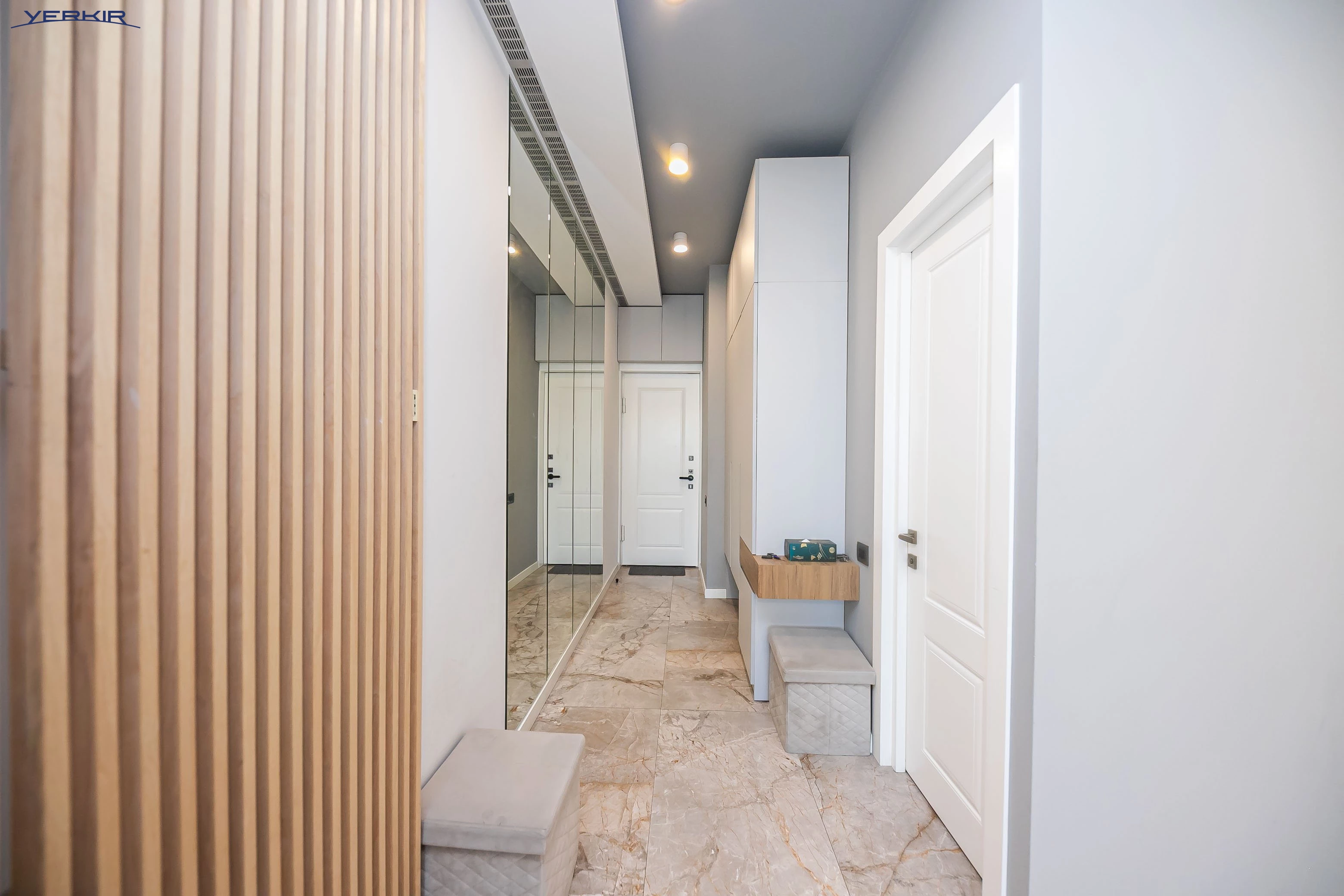 Apartments Code: 9+420819