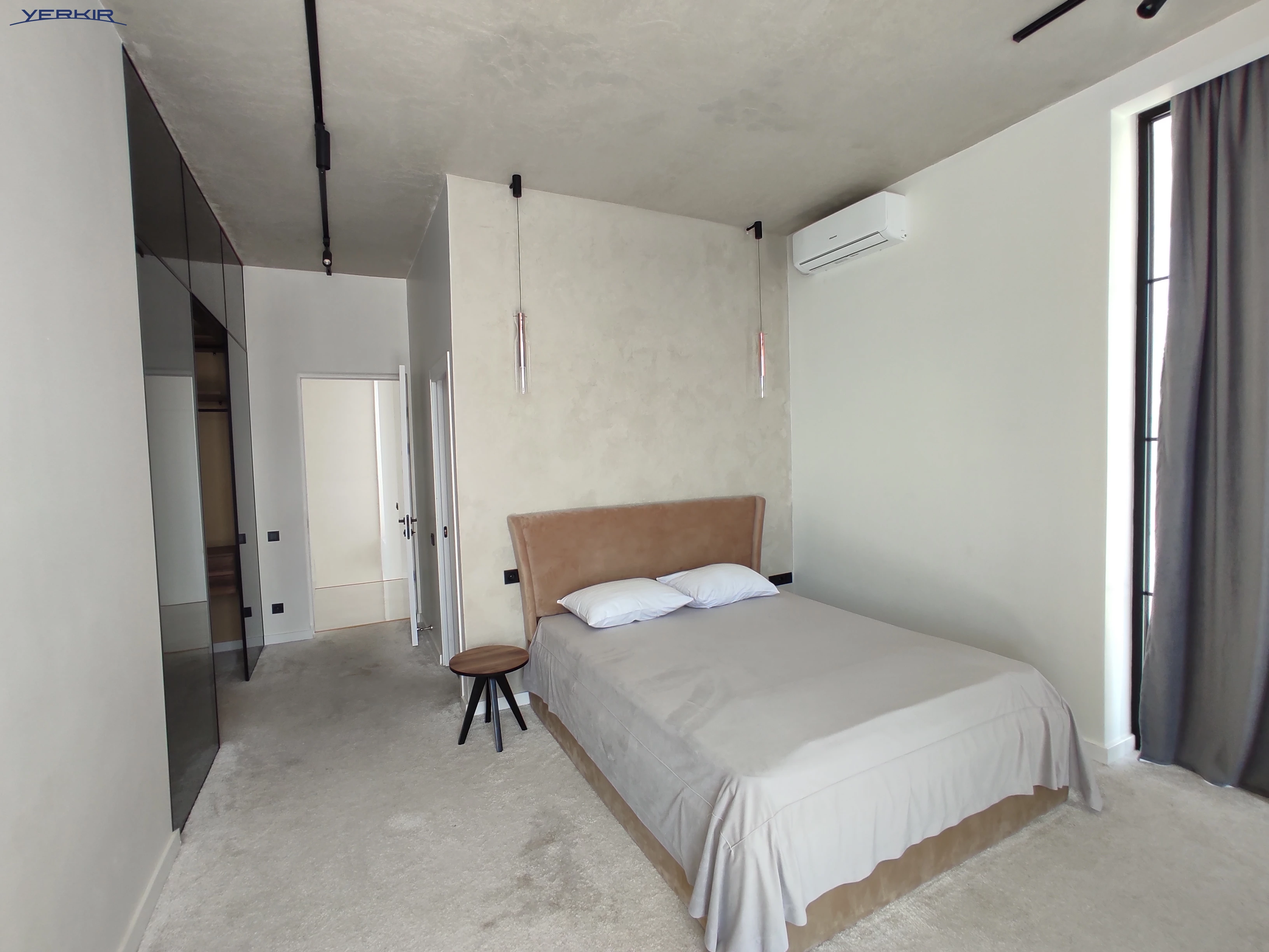 Houses Code: 10+512853