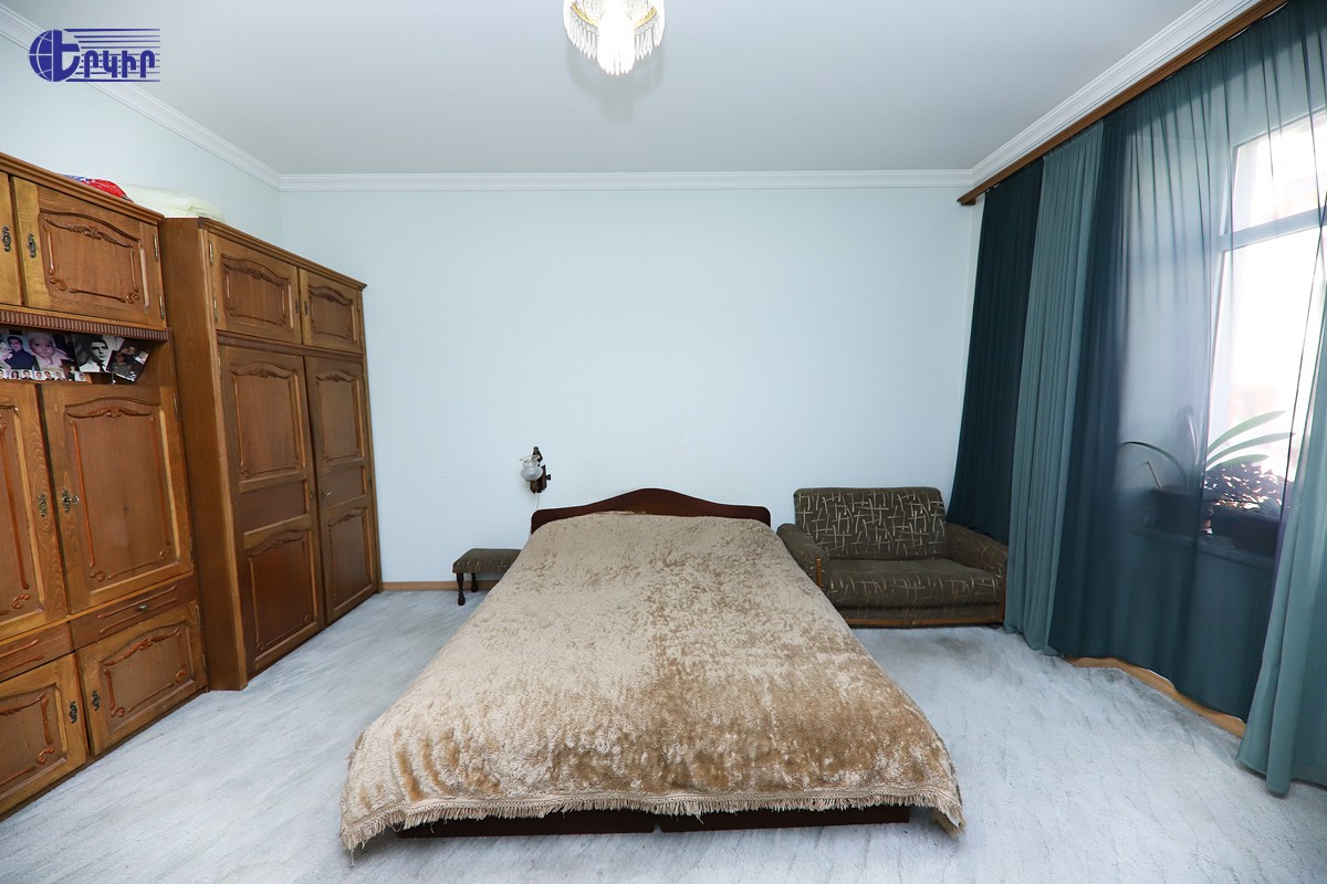 Apartments Code: 5+22322