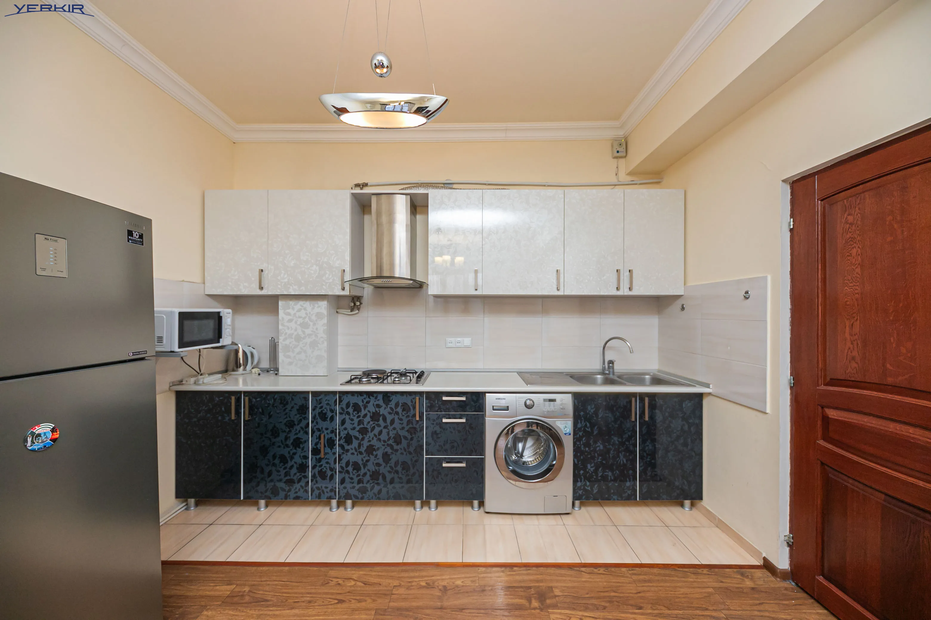 Apartments Code: 10+3663926