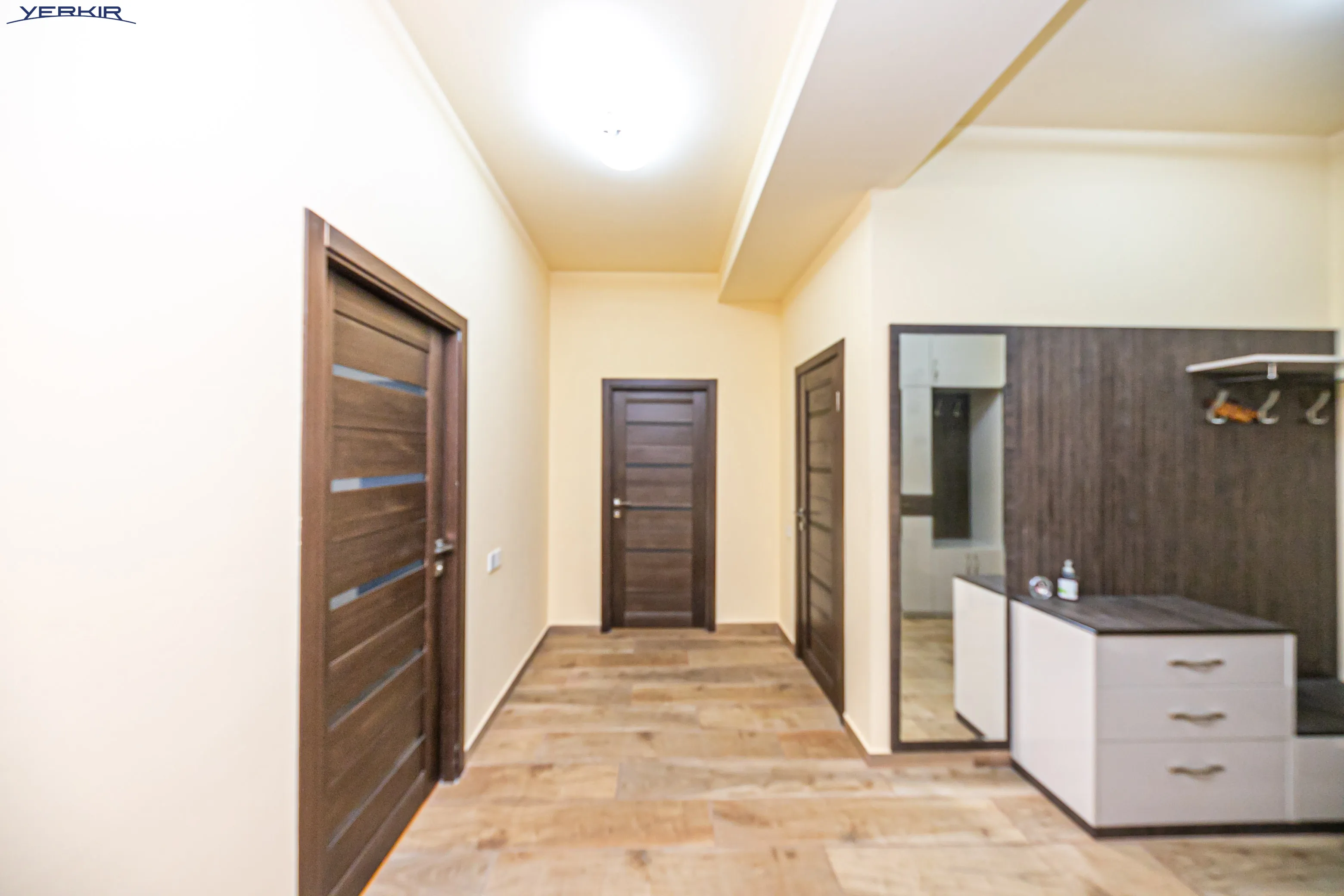 Apartments Code: 10+3978656