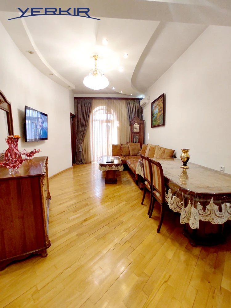 Apartments Code: 8+407590