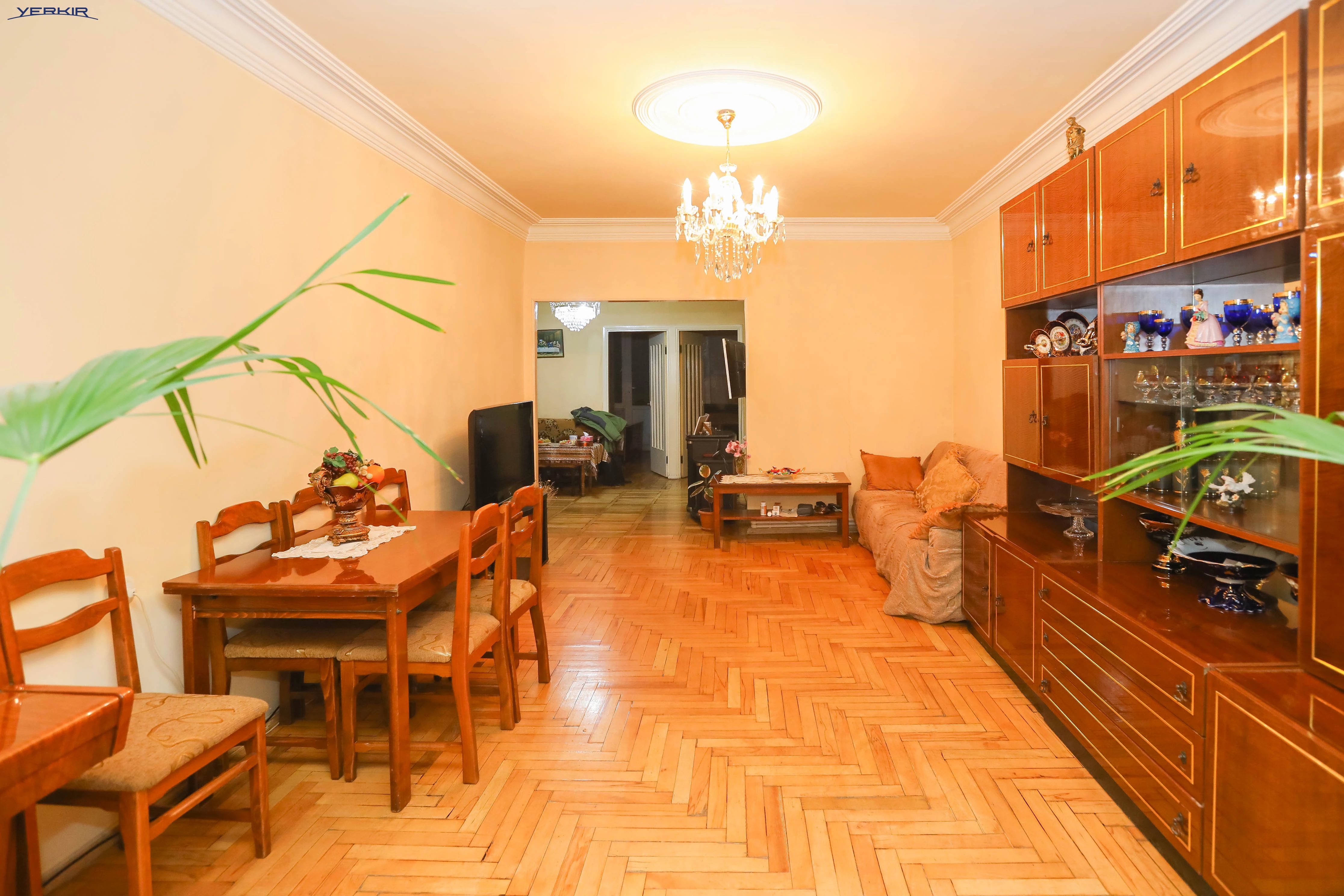 Apartments Code: 10+421286