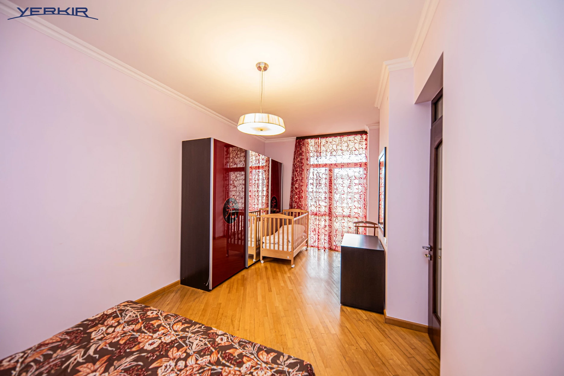 Apartments Code: 7+415049