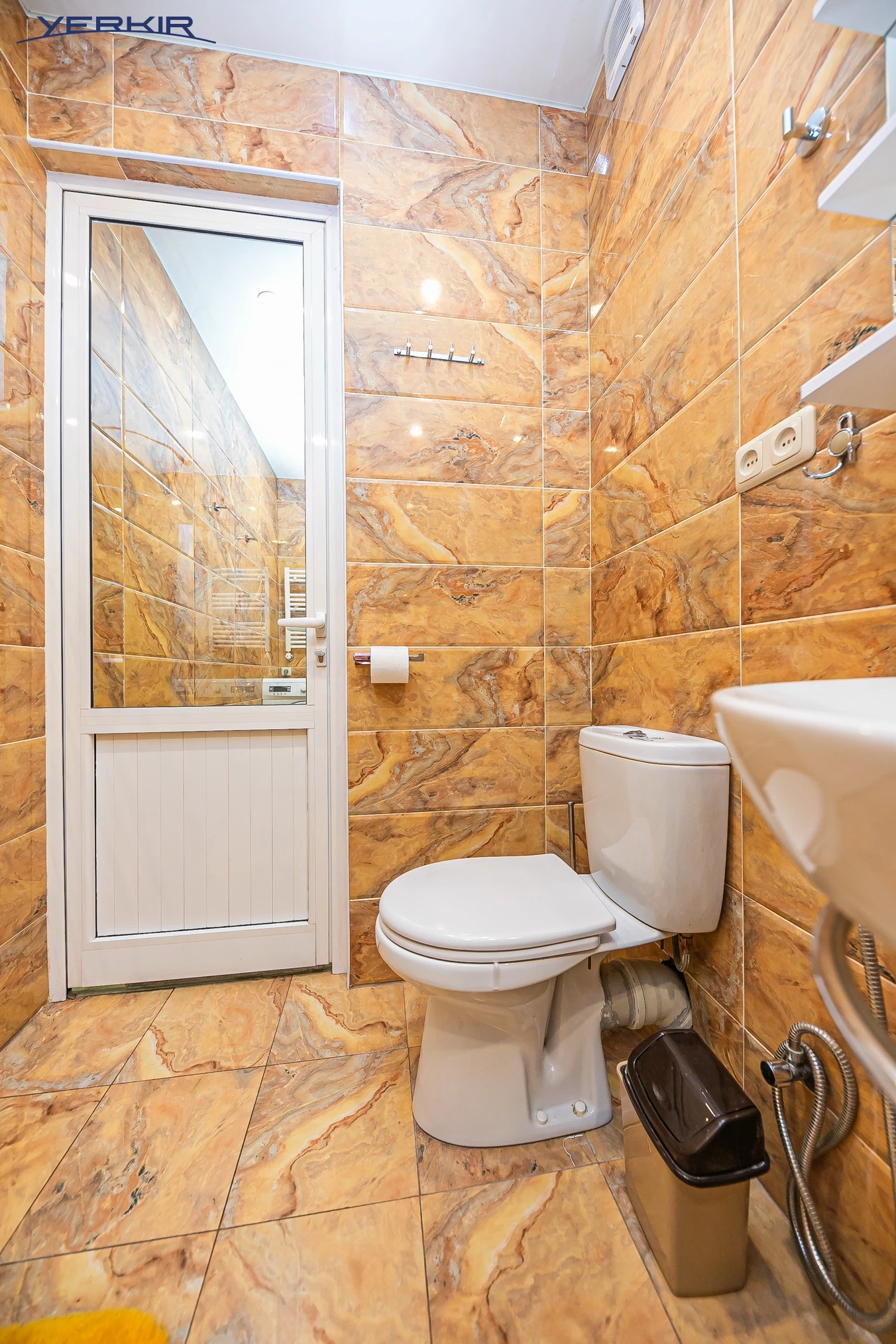 Квартиры Код 5+218975