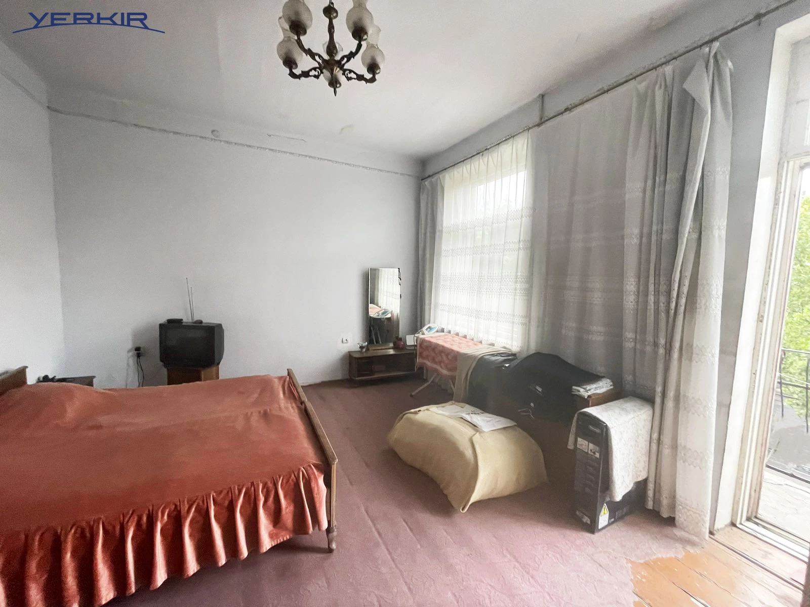 Բնակարաններ Կոդ` 5+411703