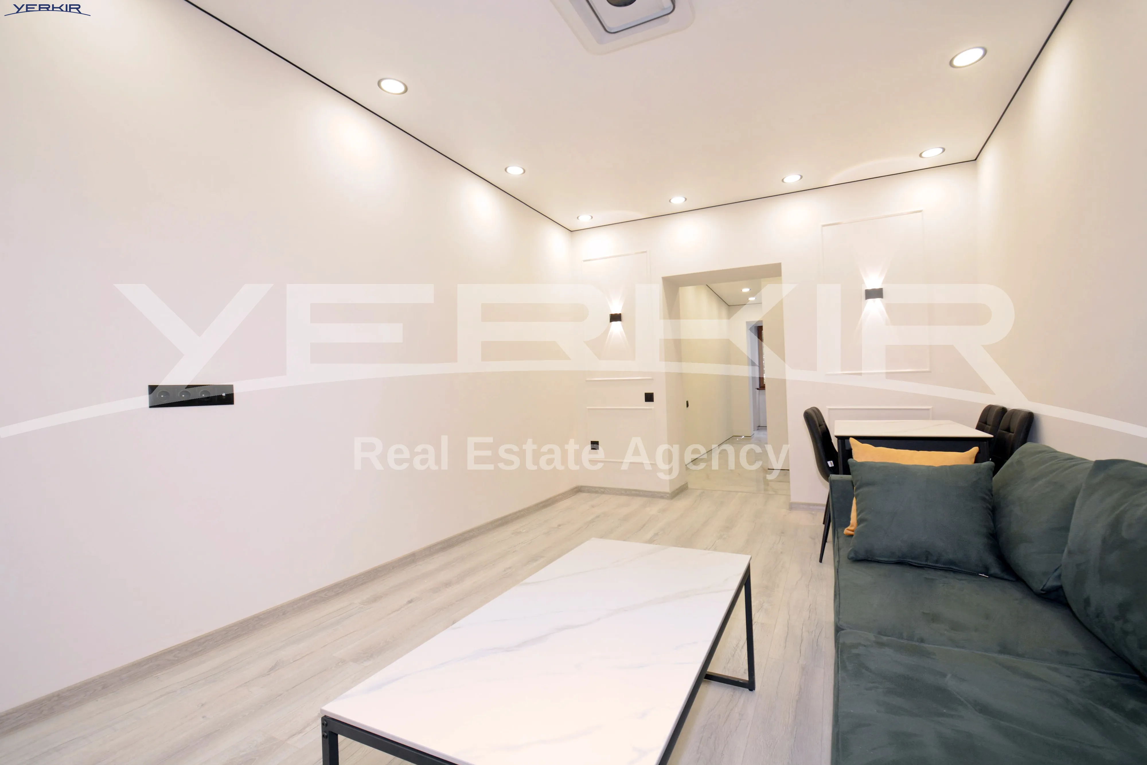 Apartments Code: 3+4294219
