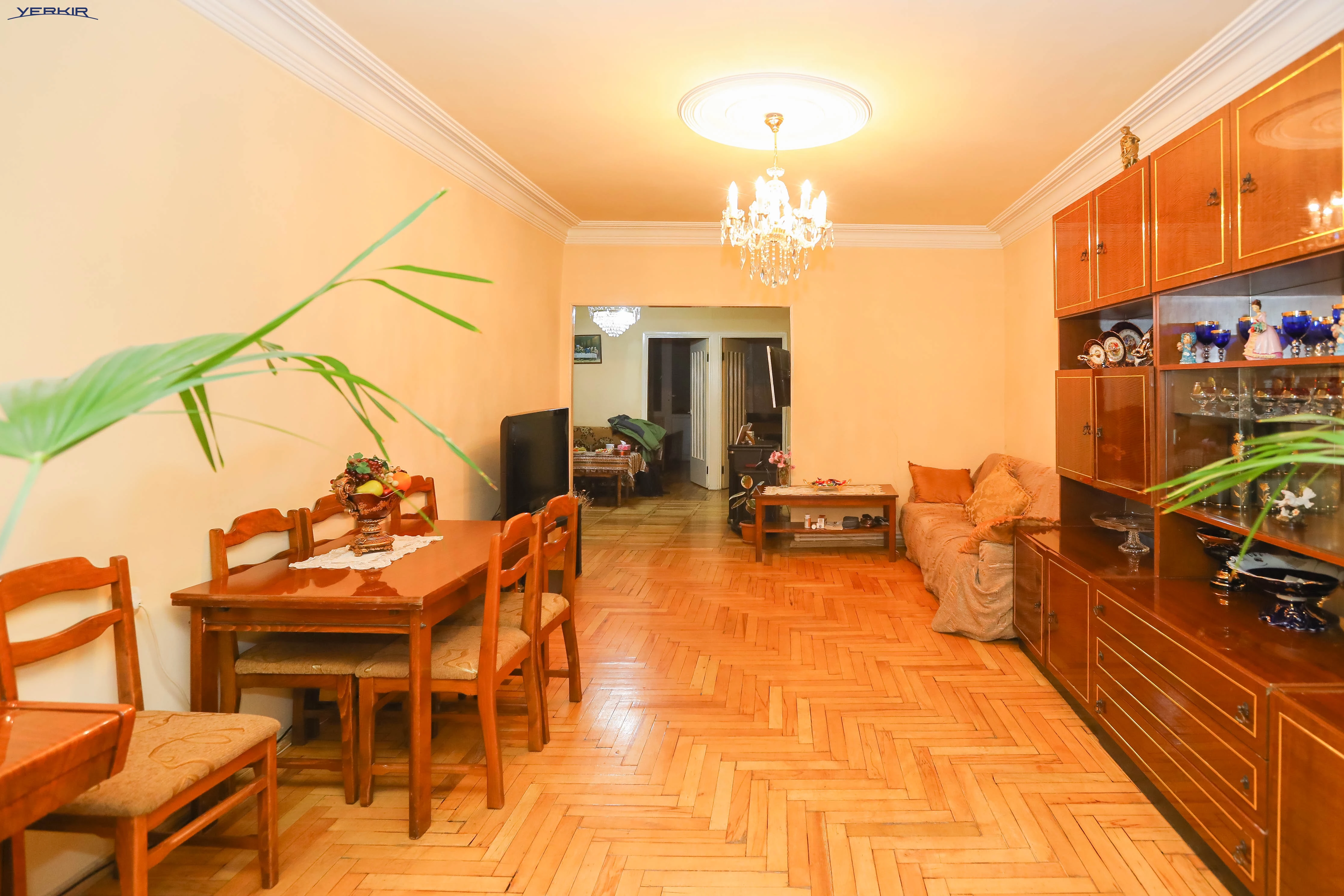 Apartments Code: 10+421286