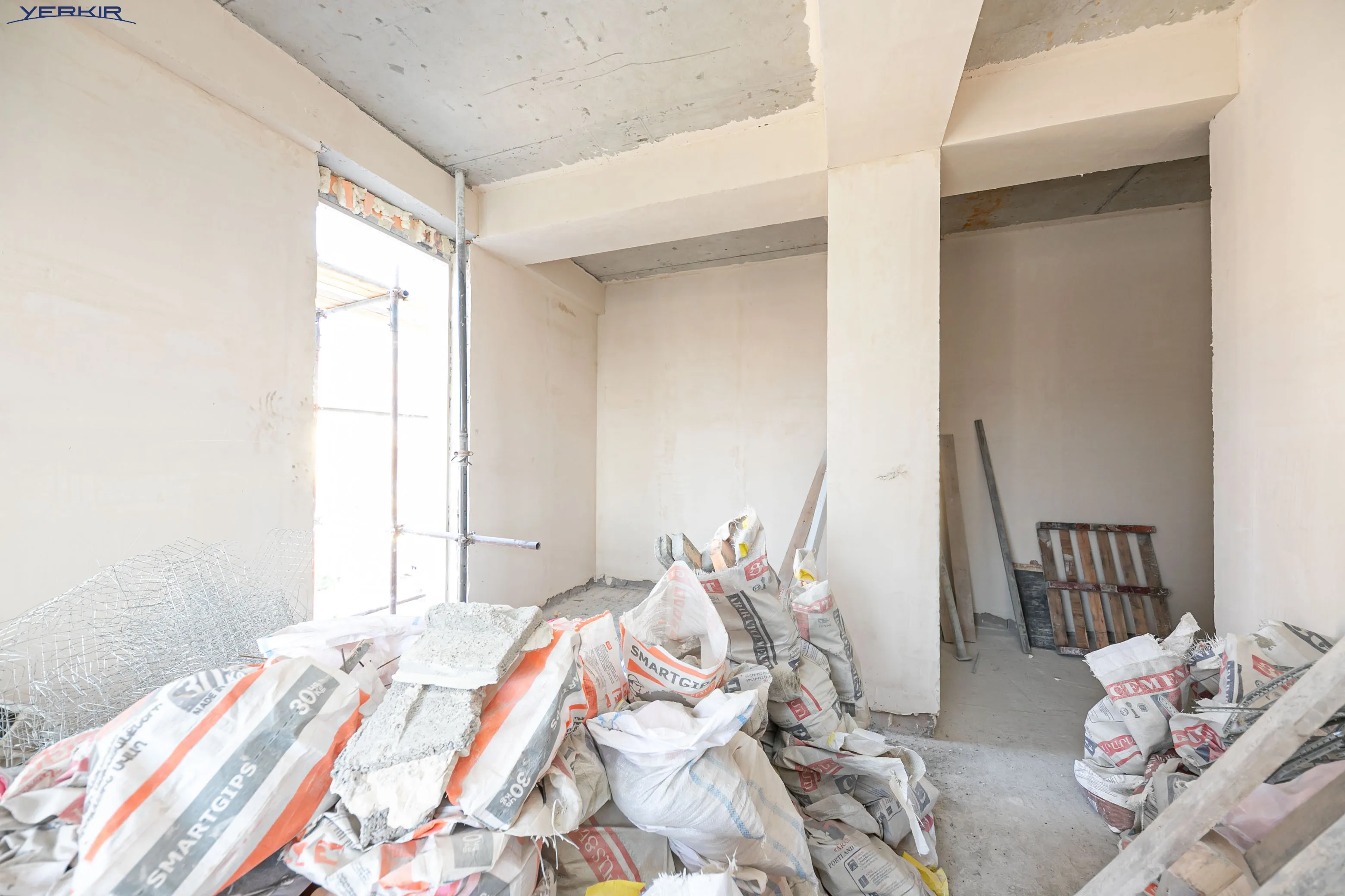 Apartments Code: 9+3570103