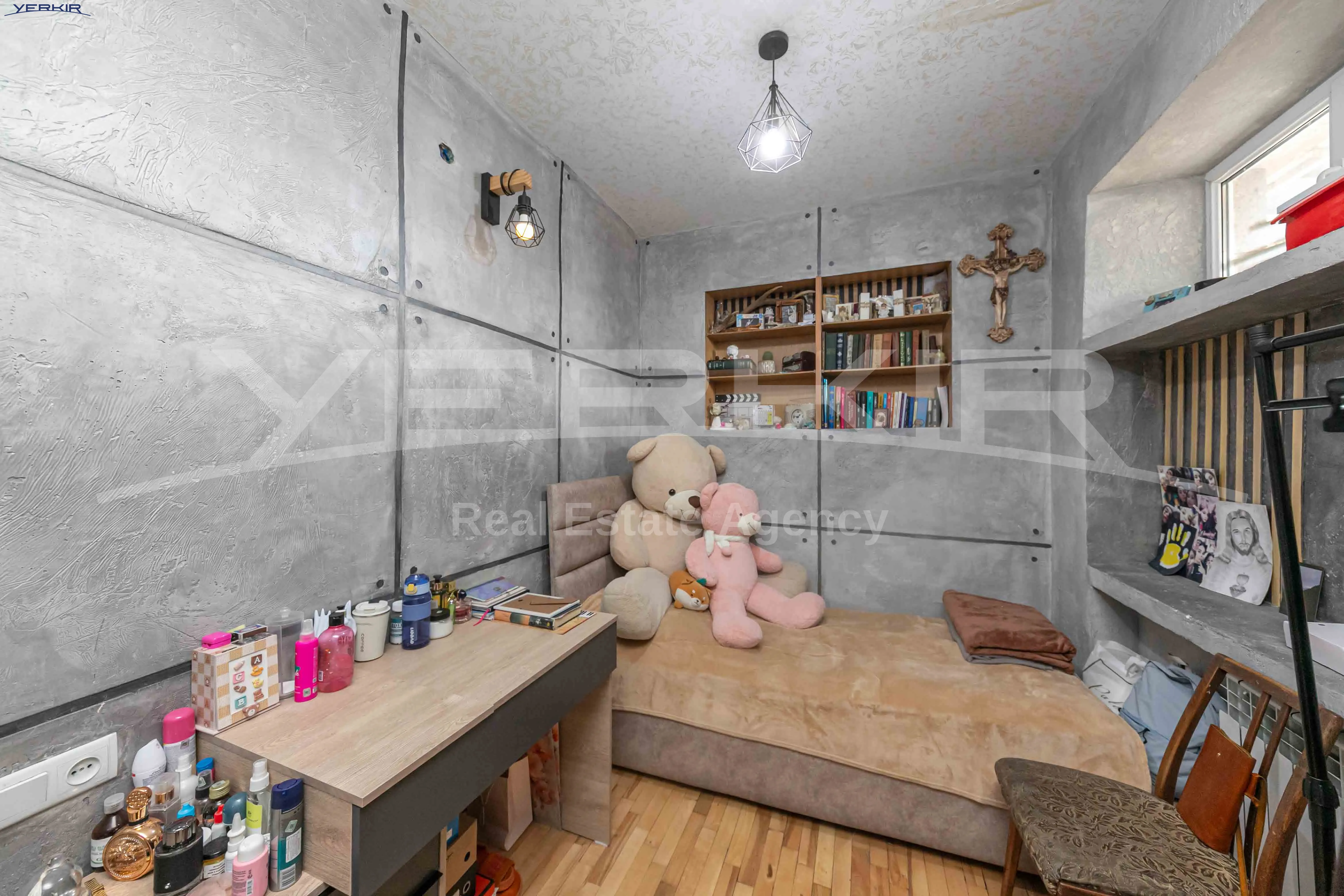 Apartments Code: 5+2270137