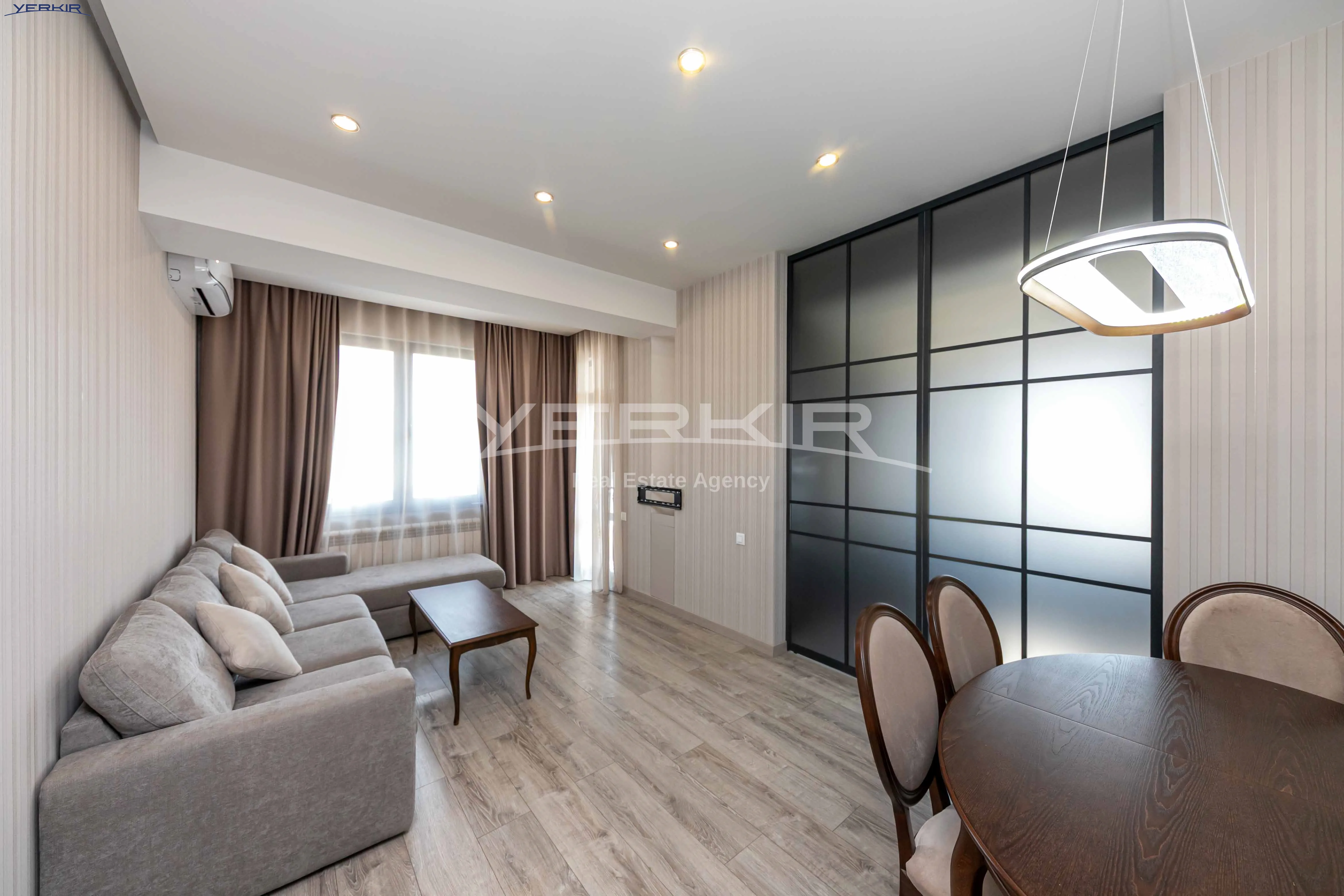 Apartments Code: 1+4489807