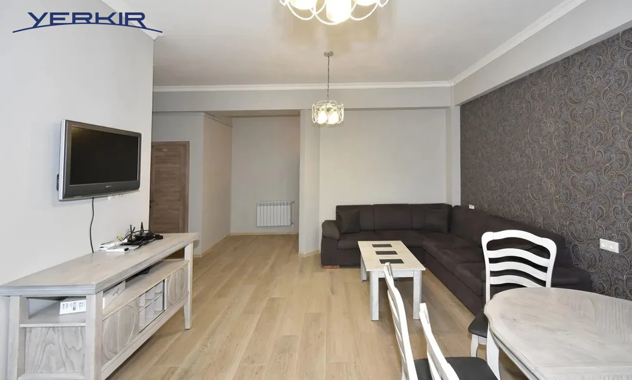 Apartments Code: 9+218348