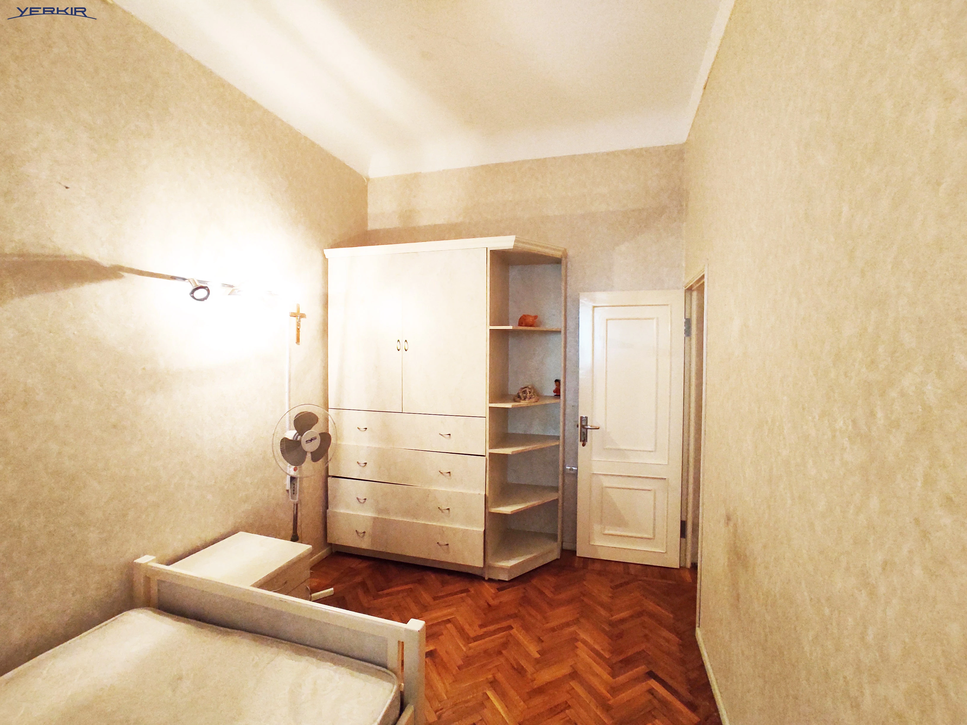 Apartments Code: 10+315051