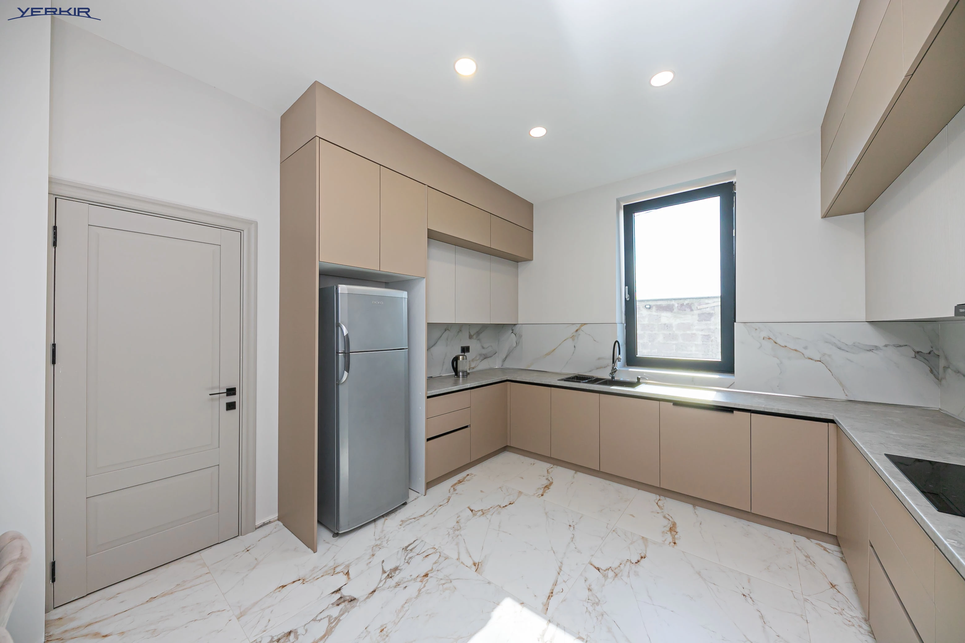 Առանձնատներ Կոդ` 10+521157