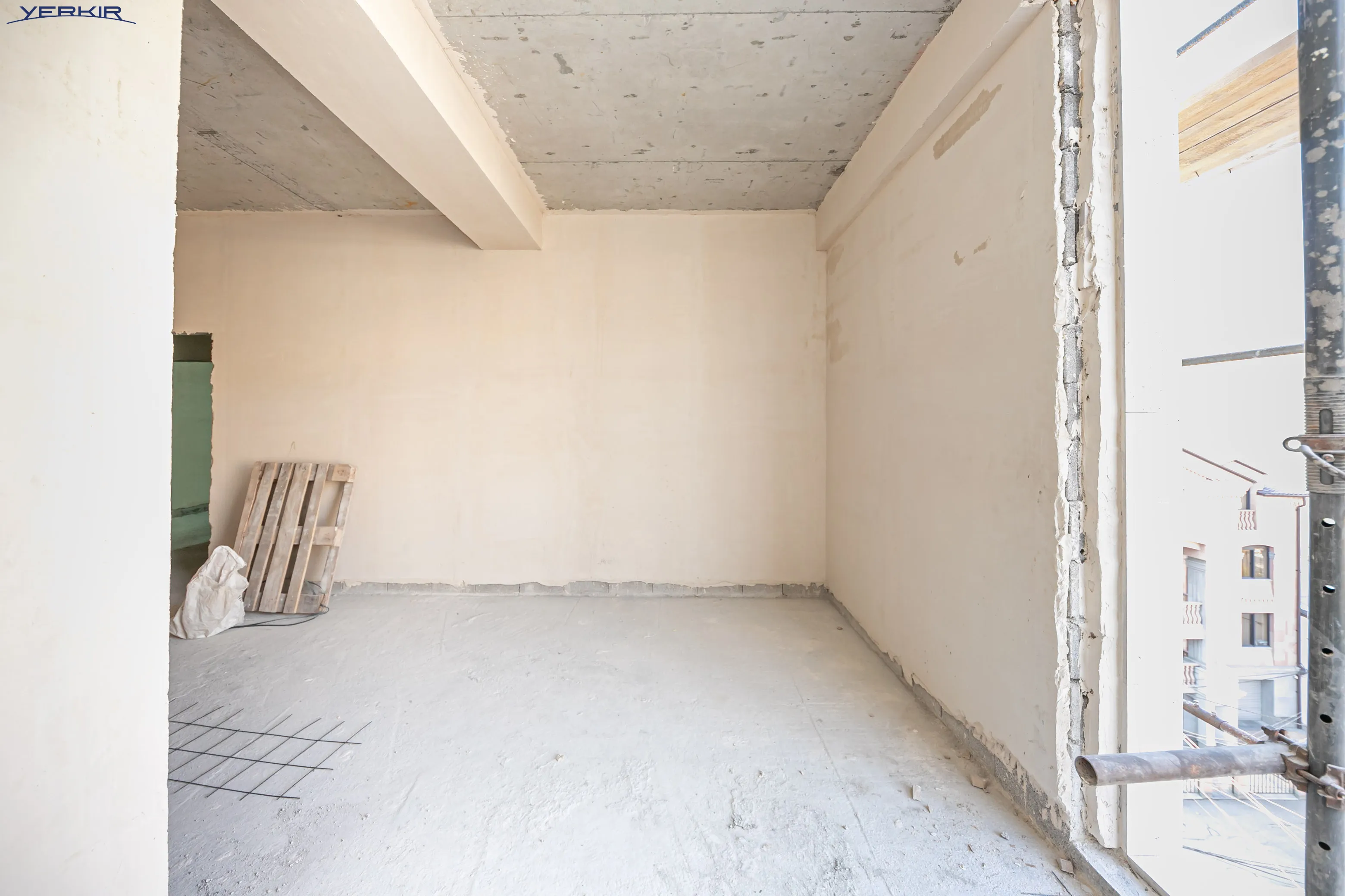 Apartments Code: 9+3570103